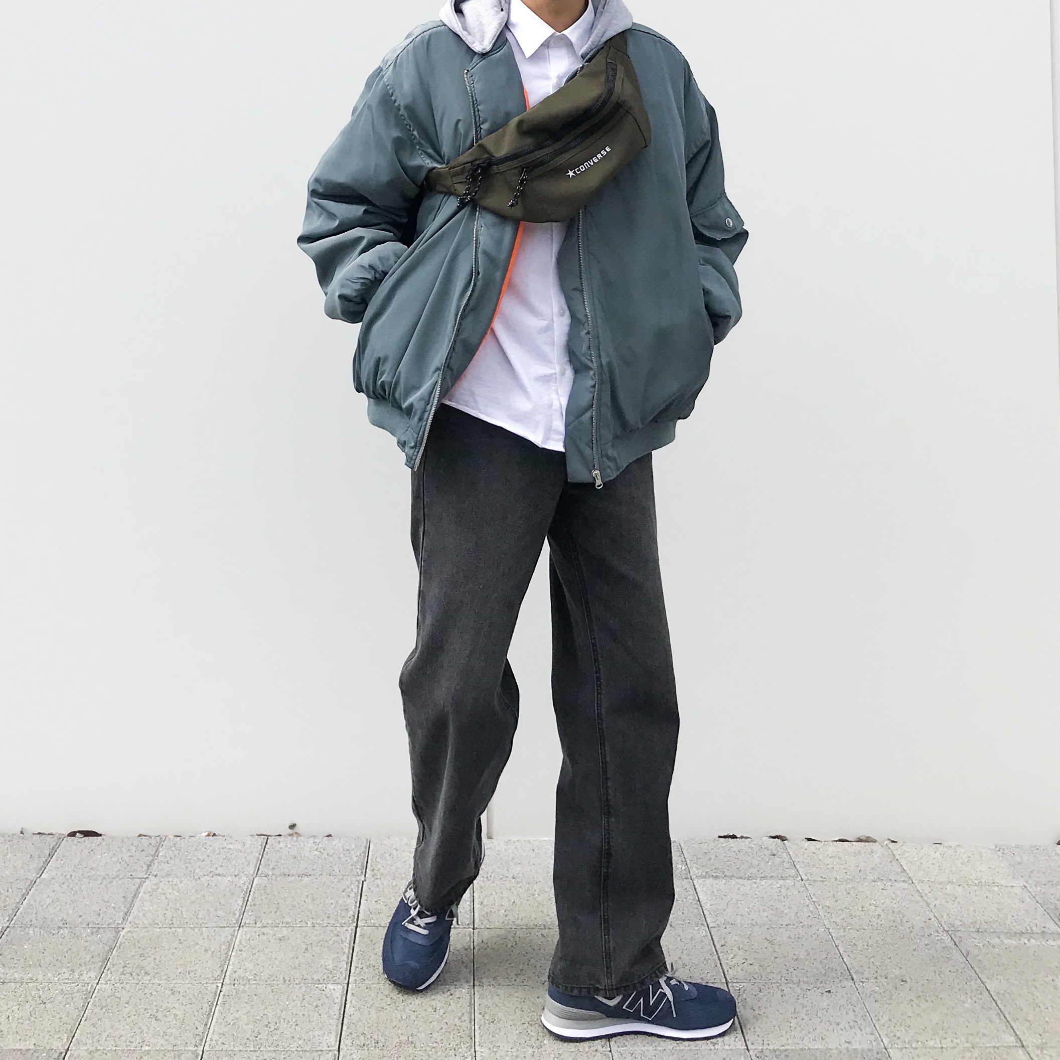 New Balance 574 Navy White 착용 스타일