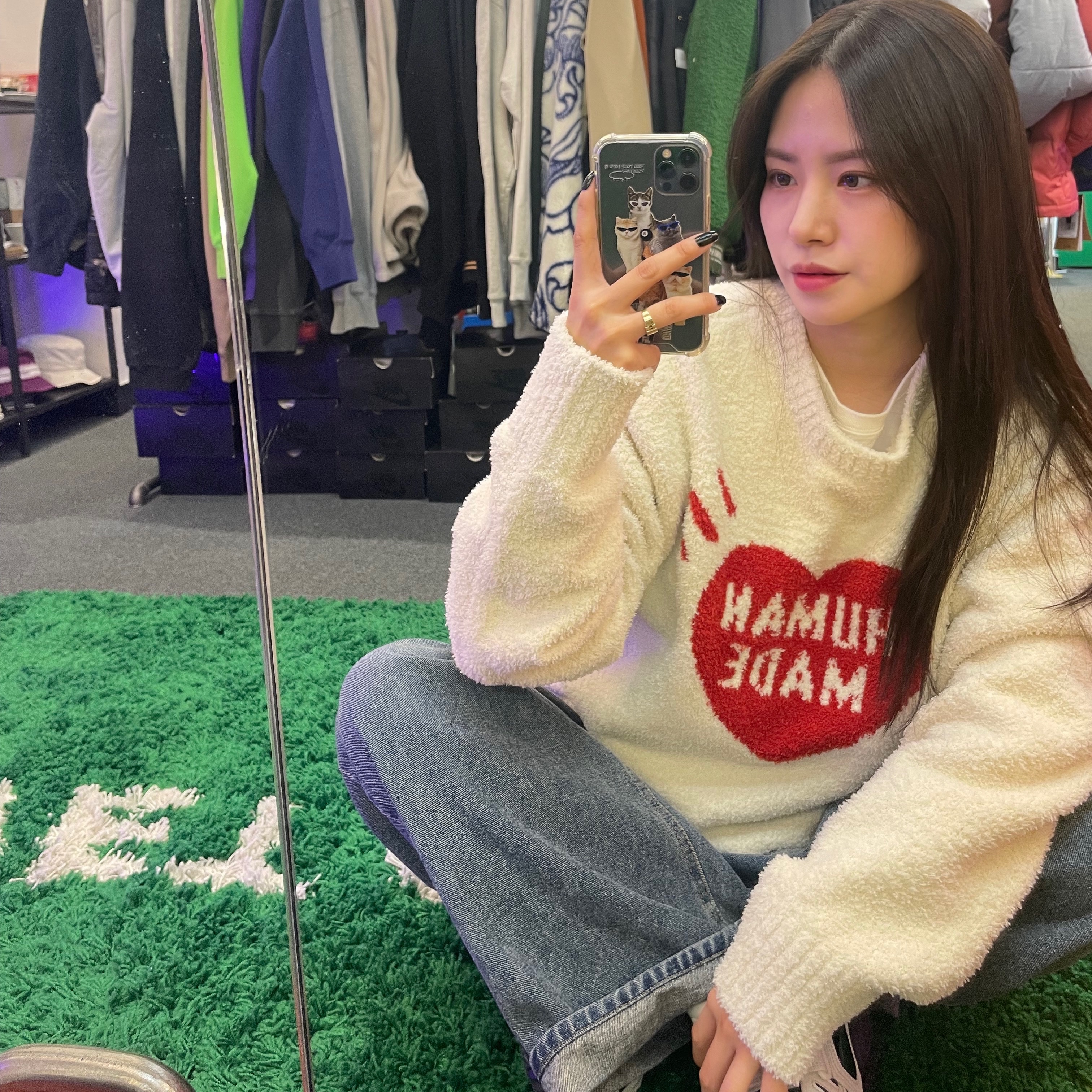 Human Made Cozy Sweatshirt White 착용 스타일