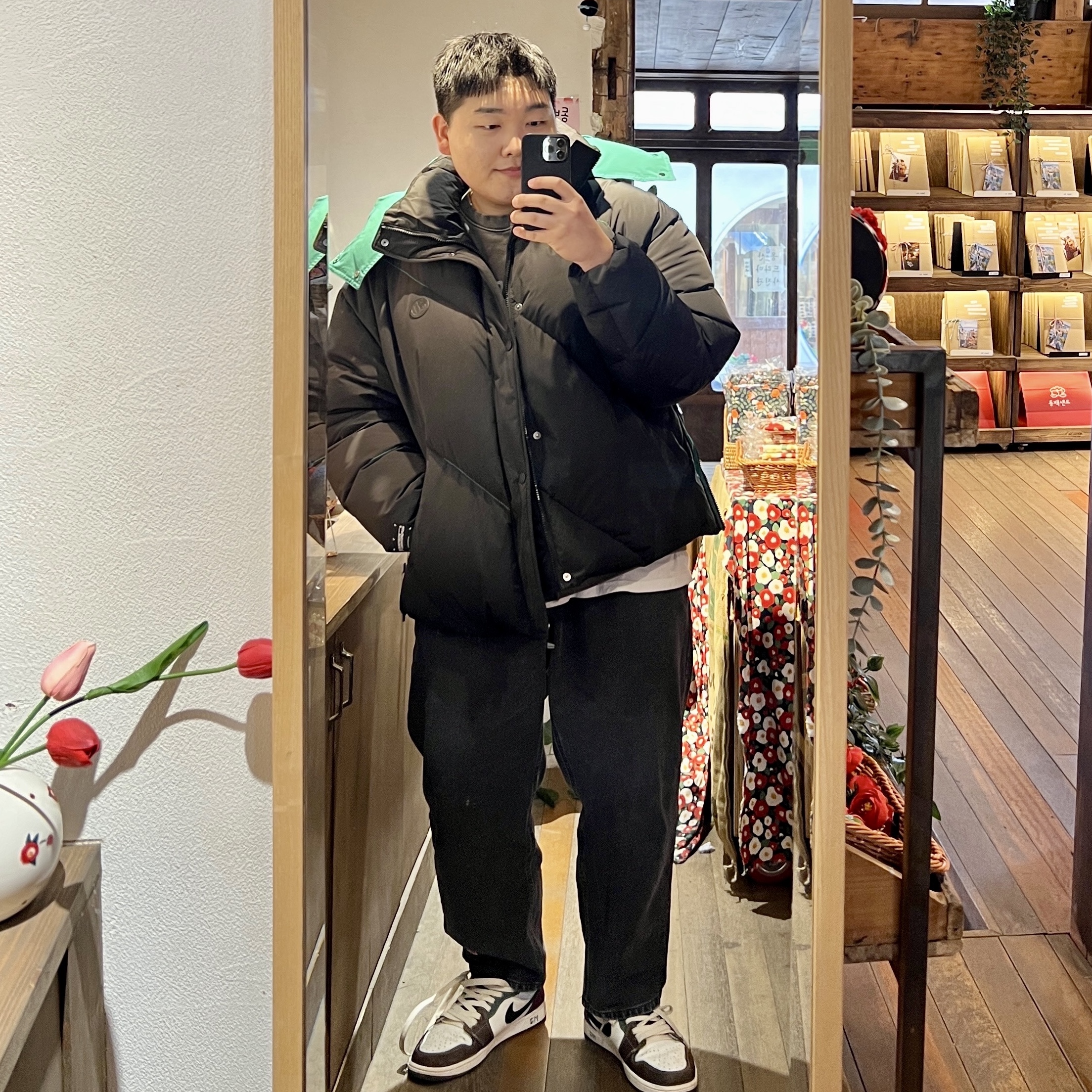 Zara x Ader Error Oversize Puffer Jacket Black, Jordan 1 Retro High OG Craft 착용 스타일