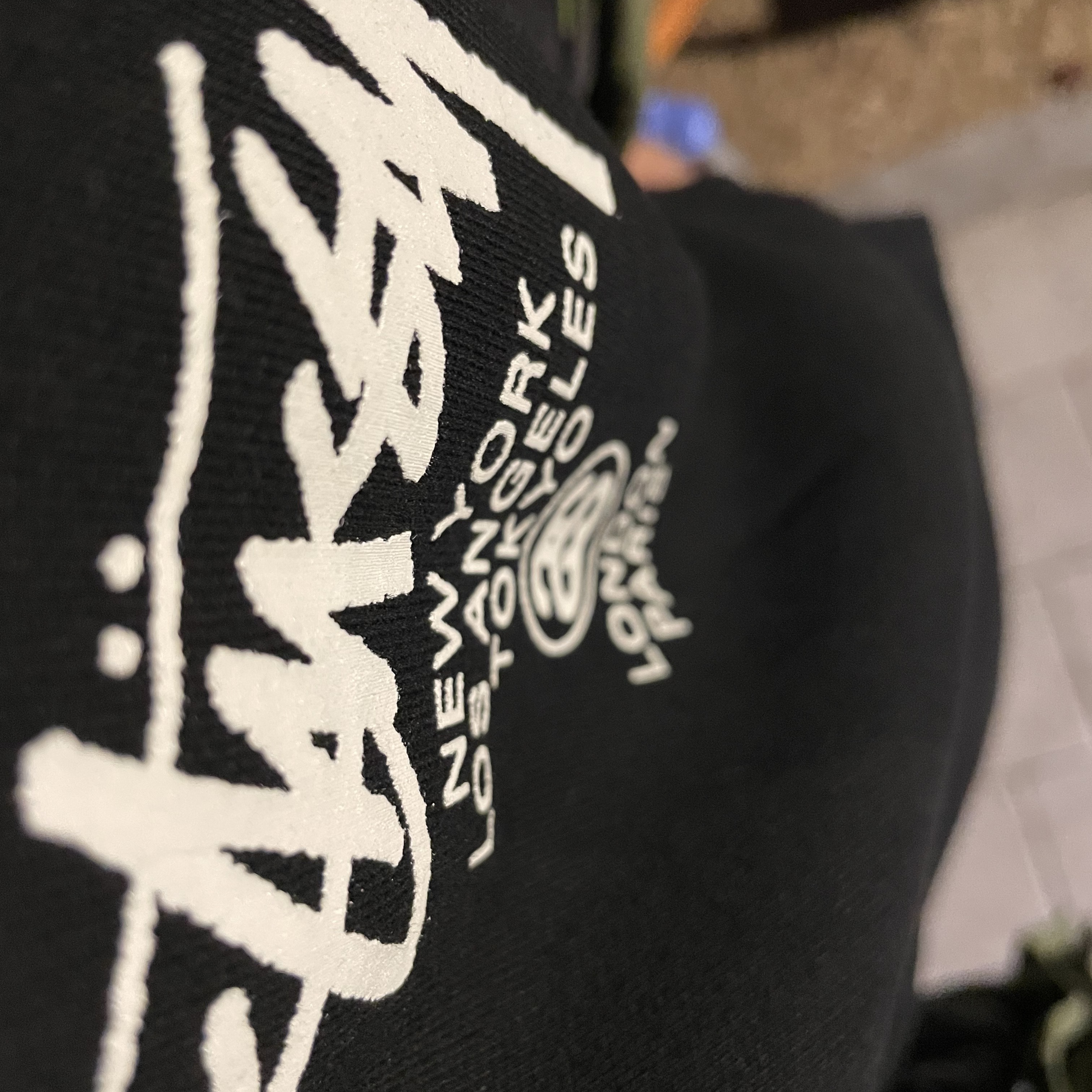 Stussy World Tour Hoodie Black 2021 착용 스타일