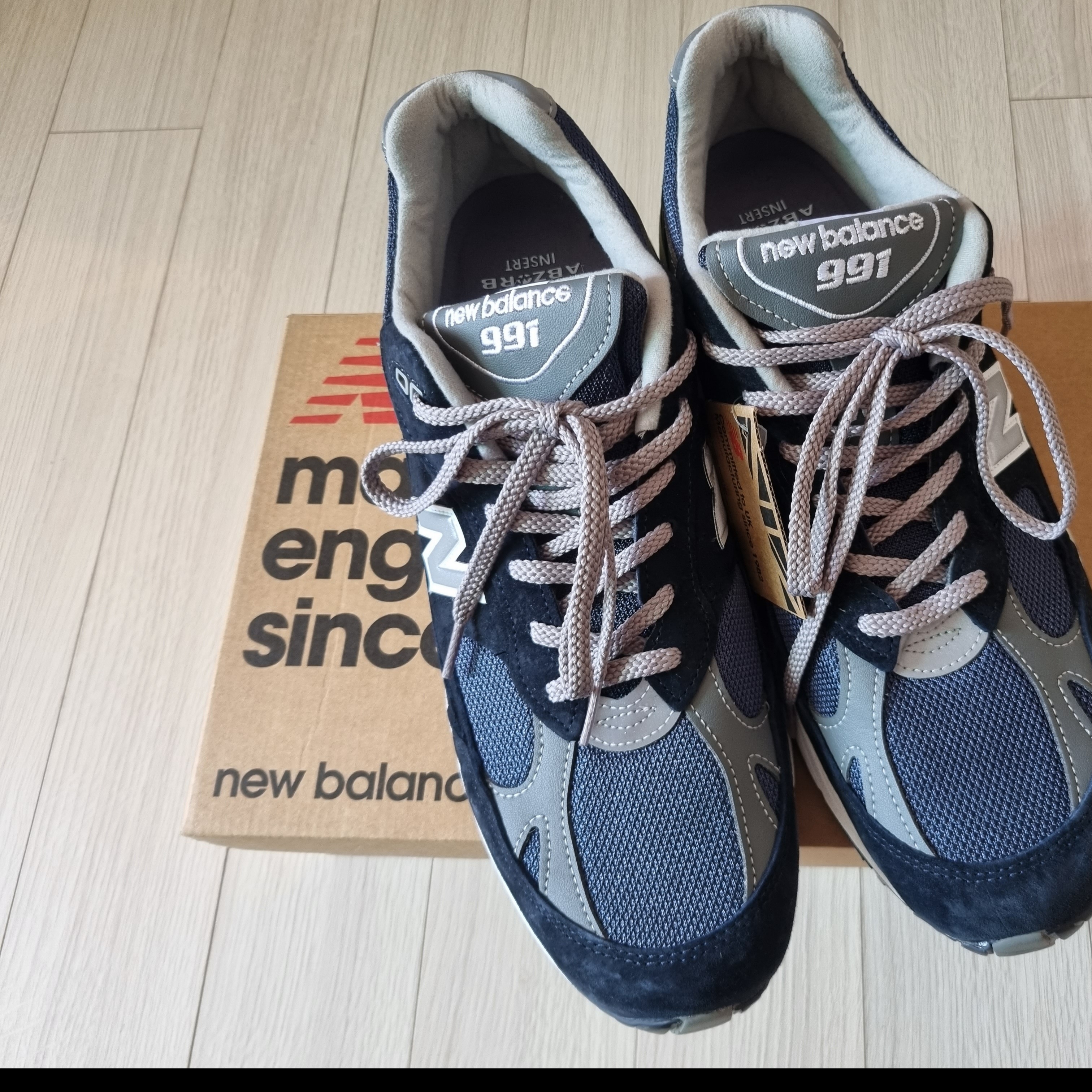 New Balance 991 Made in UK Navy 착용 스타일