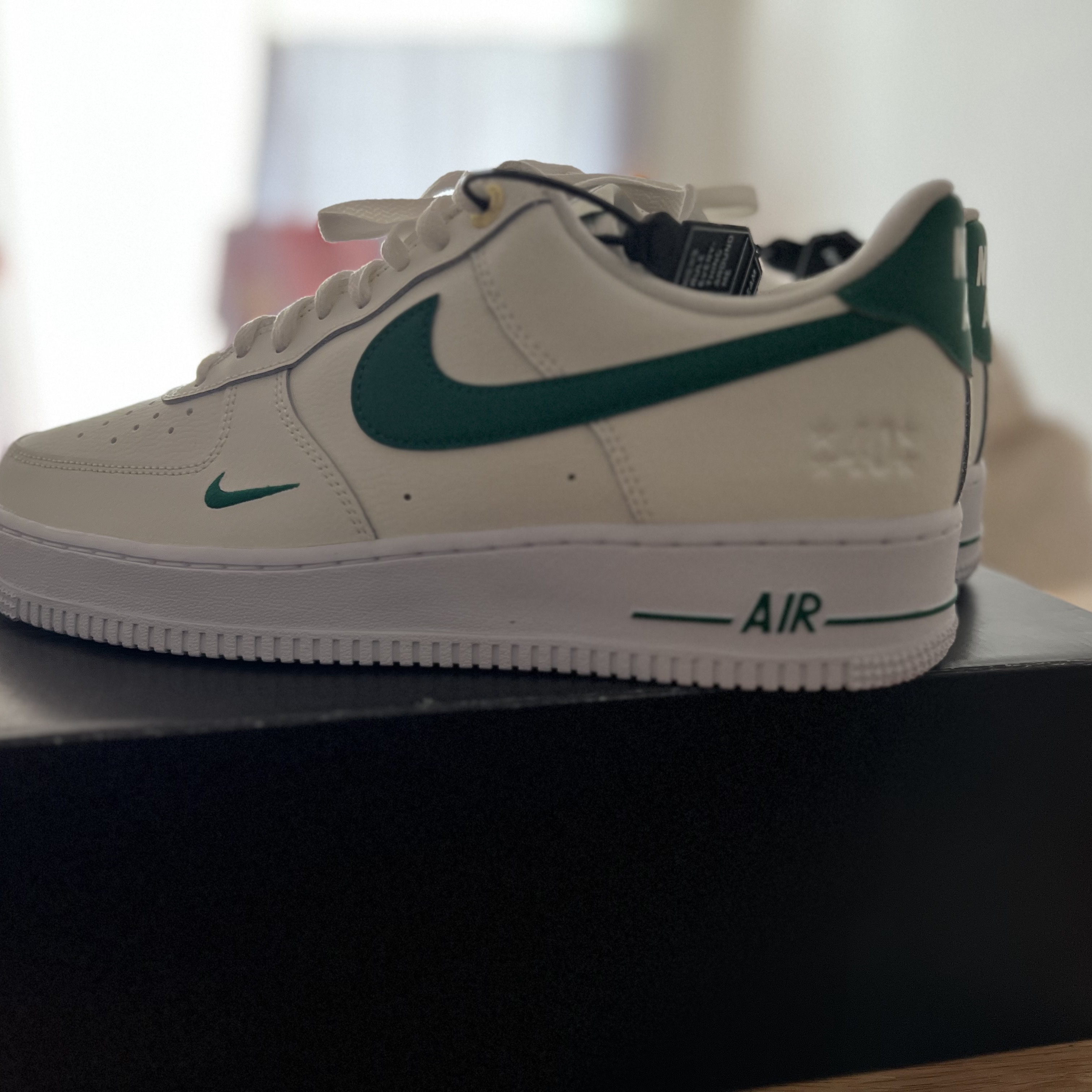 Nike Air Force 1 '07 LV8 40th Anniversary Join Forces Sail Malachite 착용 스타일 - 3