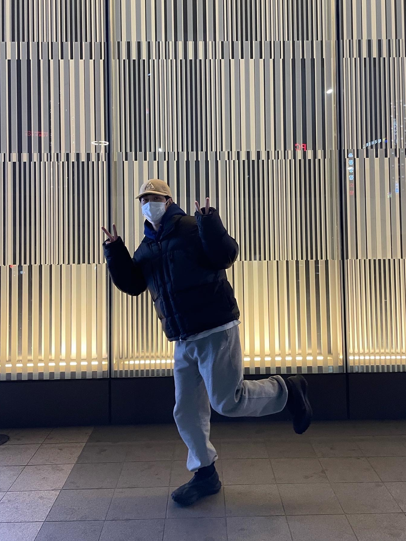 Nike ACG AW84 Fleece Cap Parachute Beige, Nike NRG ACG Hoodie Wizard Blue Void - Asia 착용 스타일 - 2