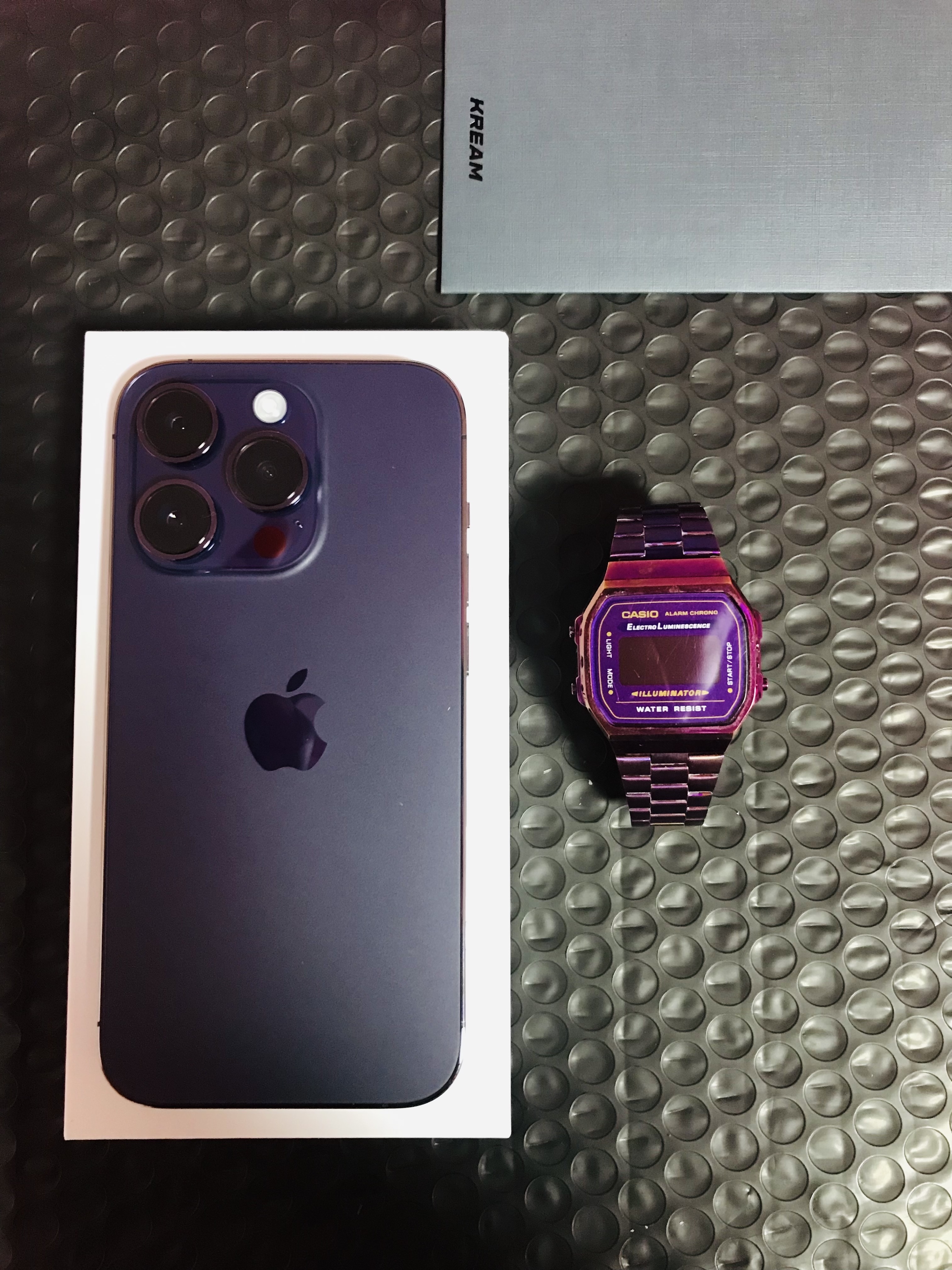 Apple iPhone 14 Pro 256GB Deep Purple (Korean Ver.) 착용 스타일