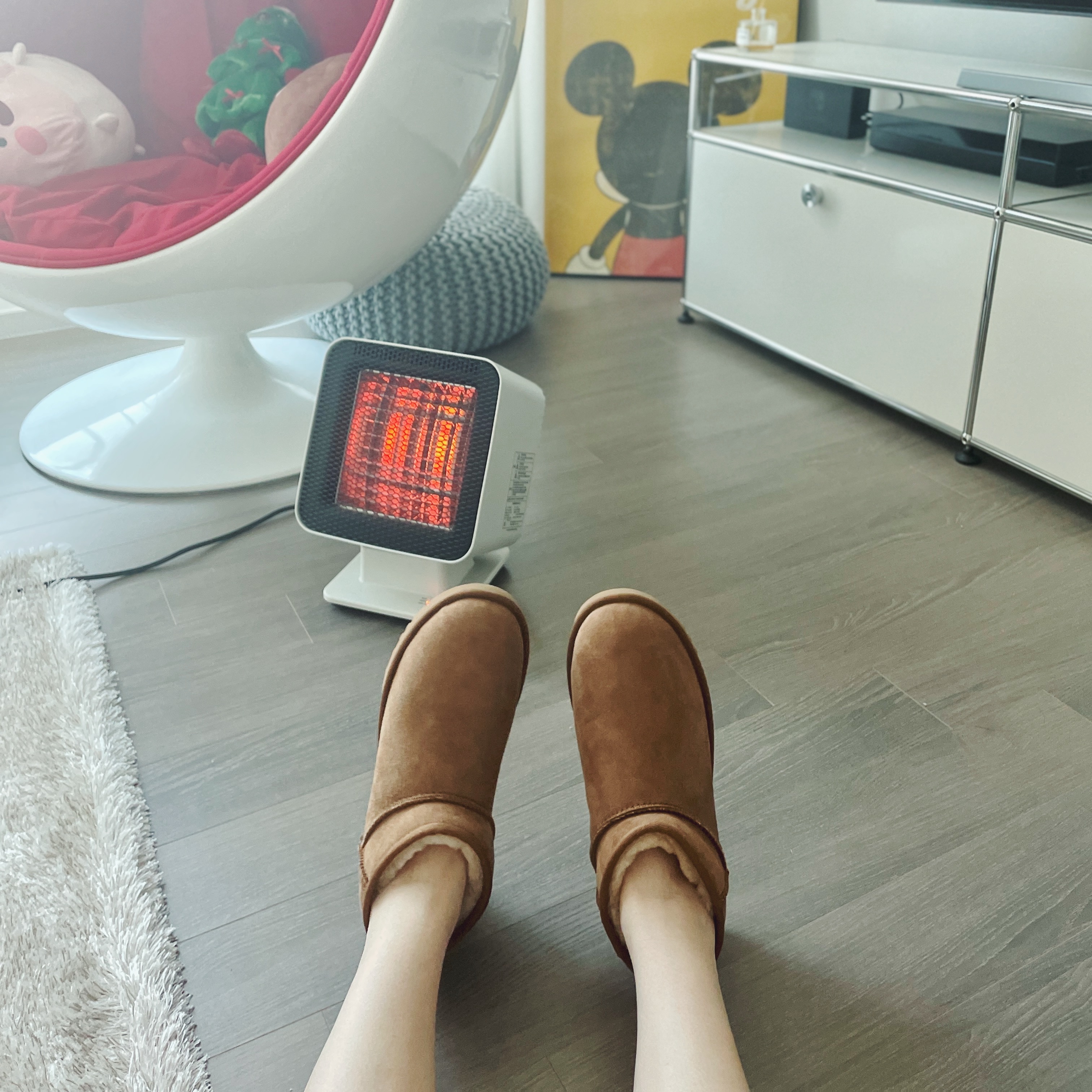(W) UGG Classic Ultra Mini Boots Chestnut 착용 스타일