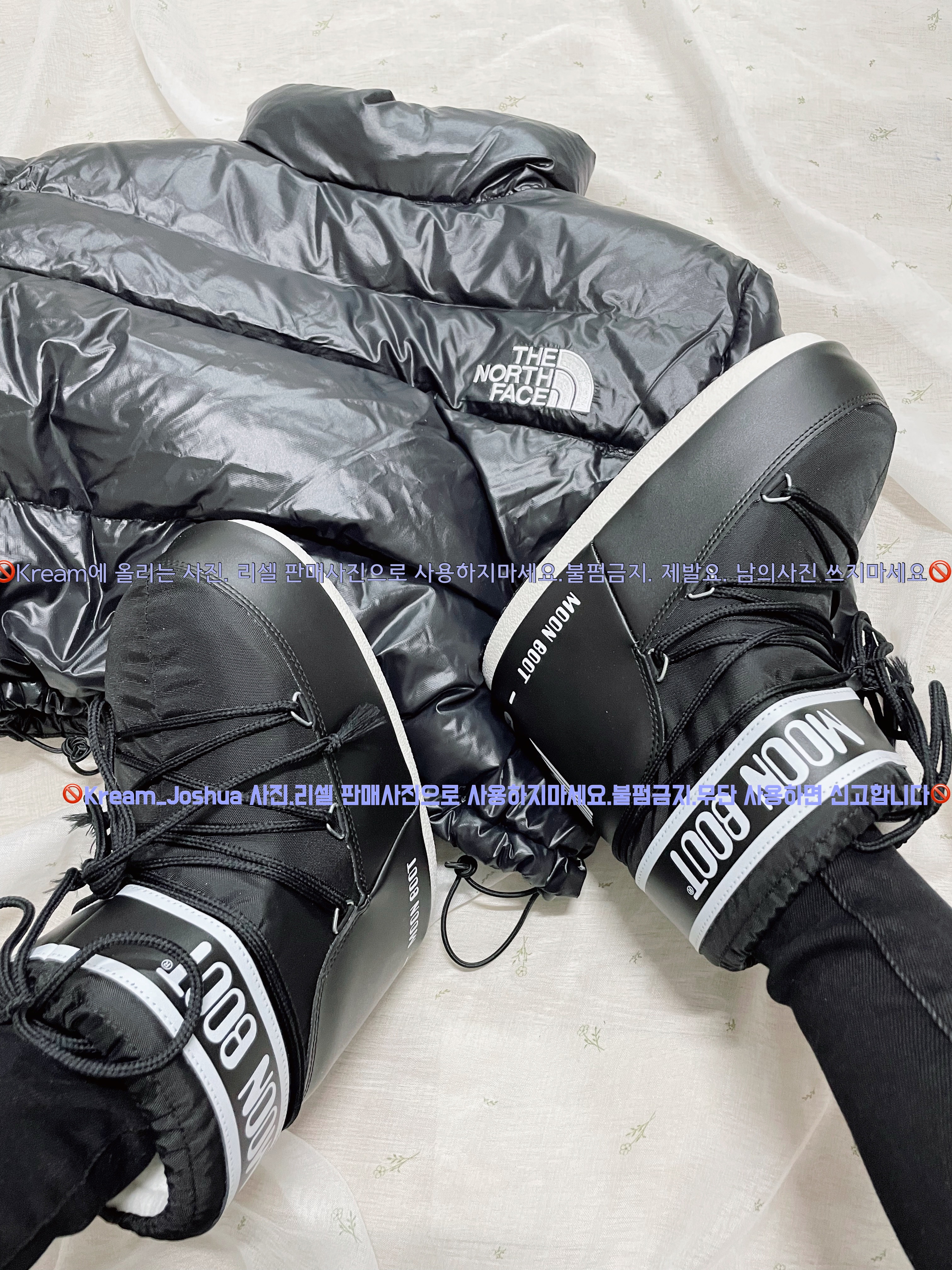 (W) Moon Boot Icon Low Nylon Boots Black, (W) The North Face Nuptse Short Jacket TNF Black 착용 스타일 - 5