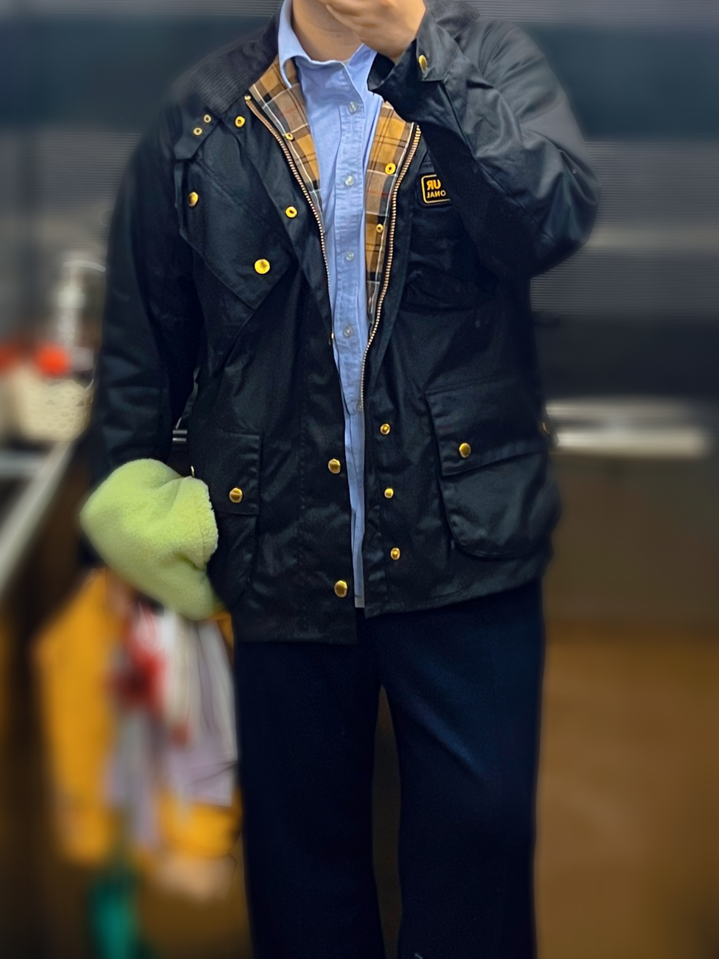 Barbour International Original Wax Jacket Black 착용 스타일