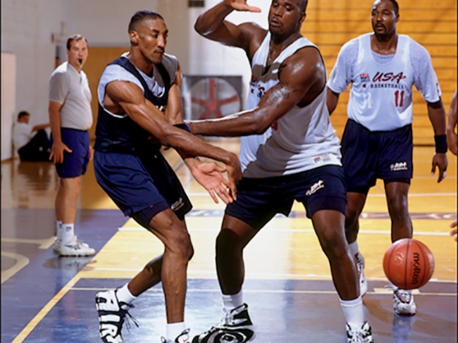 Reebok Shaqnosis Black White 2020, Nike Air More Uptempo Olympic 2020 착용 스타일 - 3