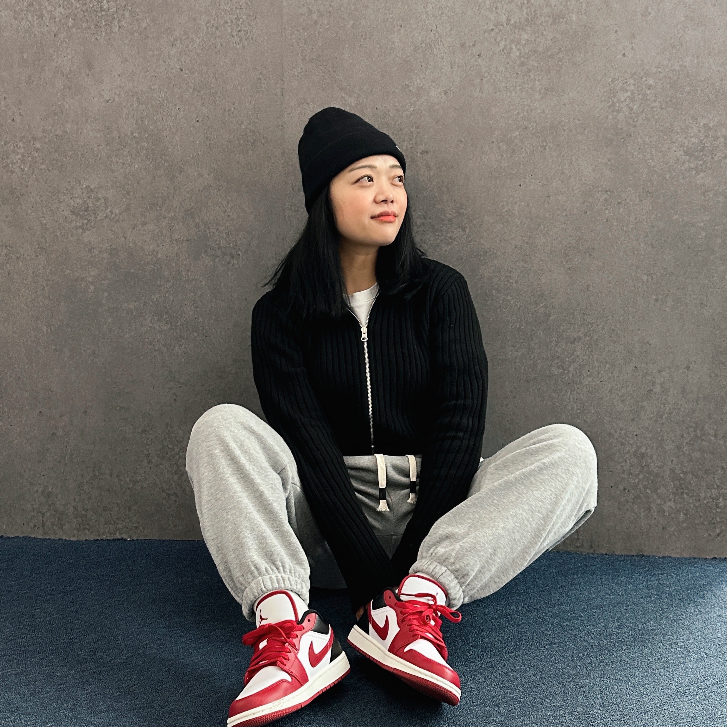 (W) Jordan 1 Low White Gym Red 착용 스타일 - 1