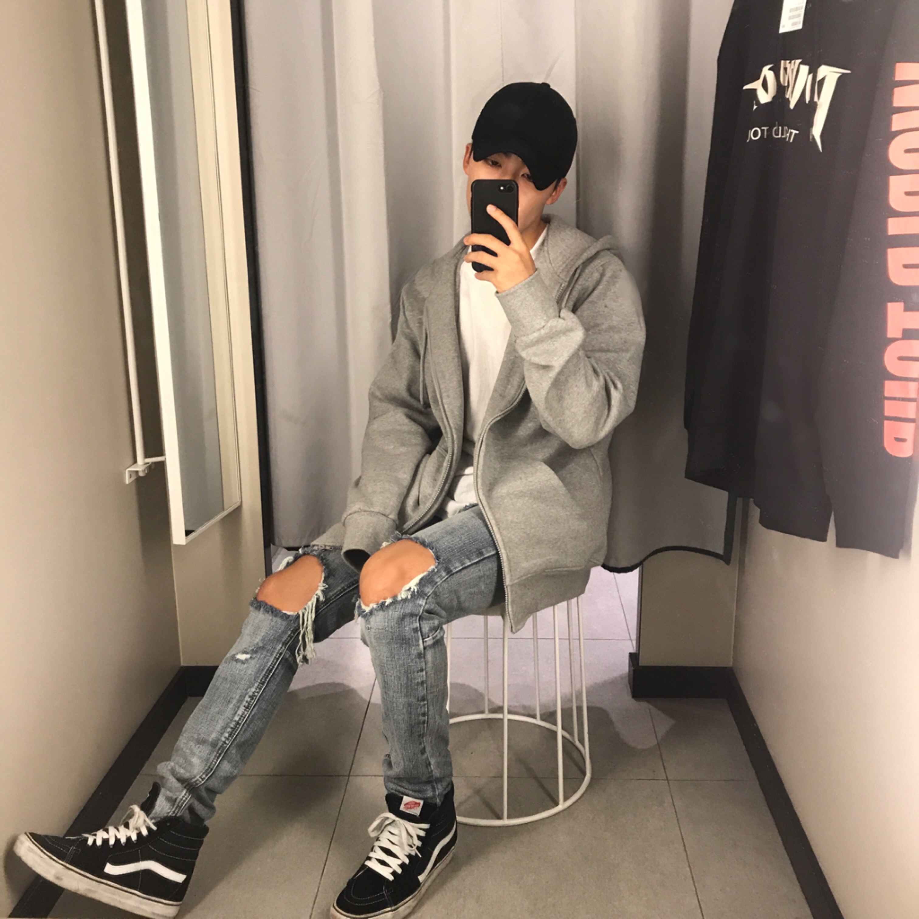 Vans Sk8-Hi Black White 착용 스타일
