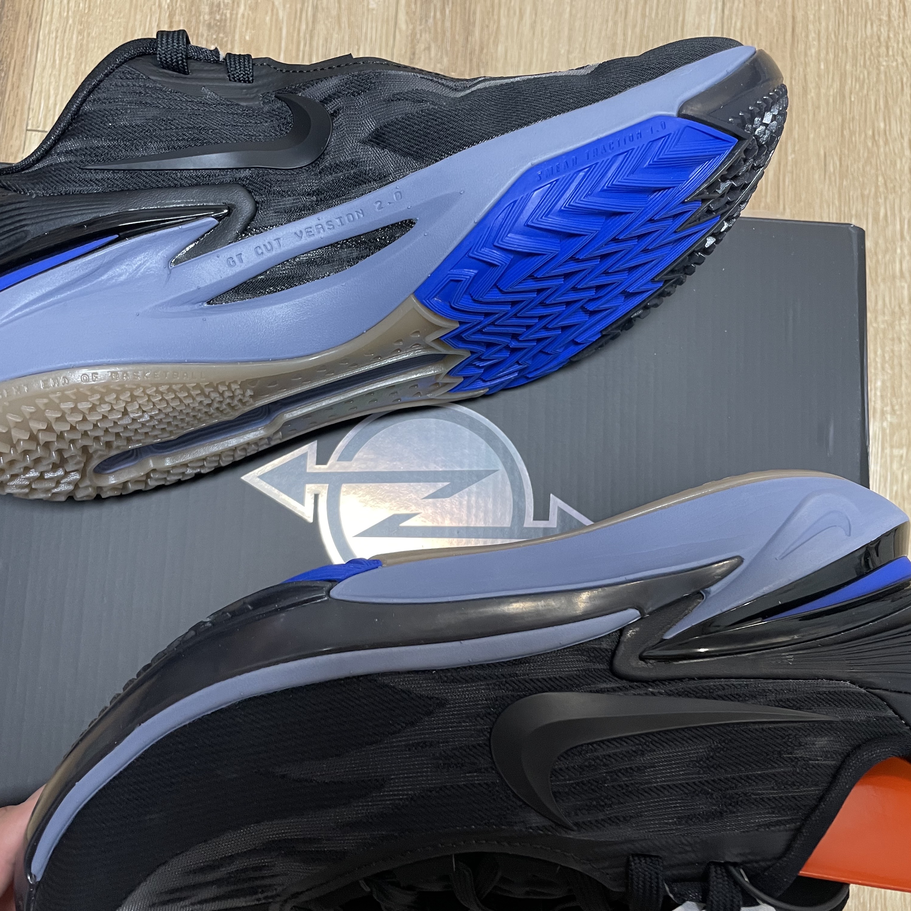 Nike Air Zoom GT Cut 2 Black Racer Blue 착용 스타일 - 2