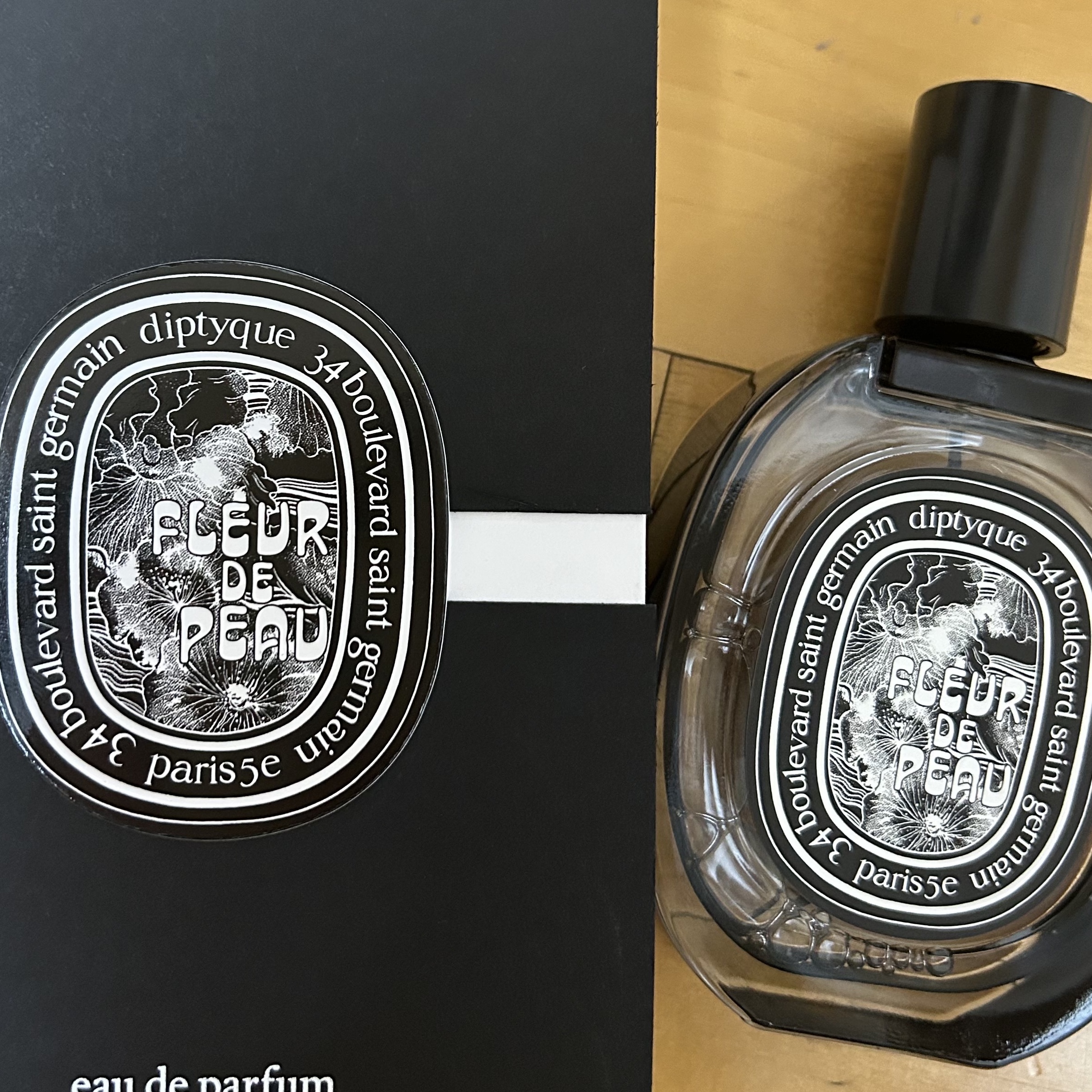 Diptyque Fleur De Peau Eau De Parfum 75ml 착용 스타일