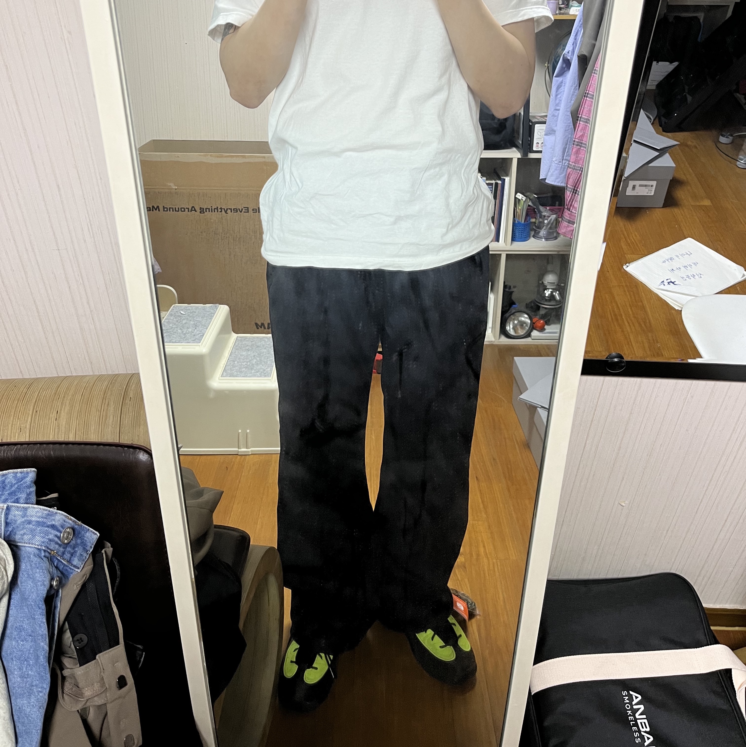 Nike x Stussy Air Penny II Vivid Green and Black, [KREAM 단독] STU Flared Denim Pants Black 착용 스타일