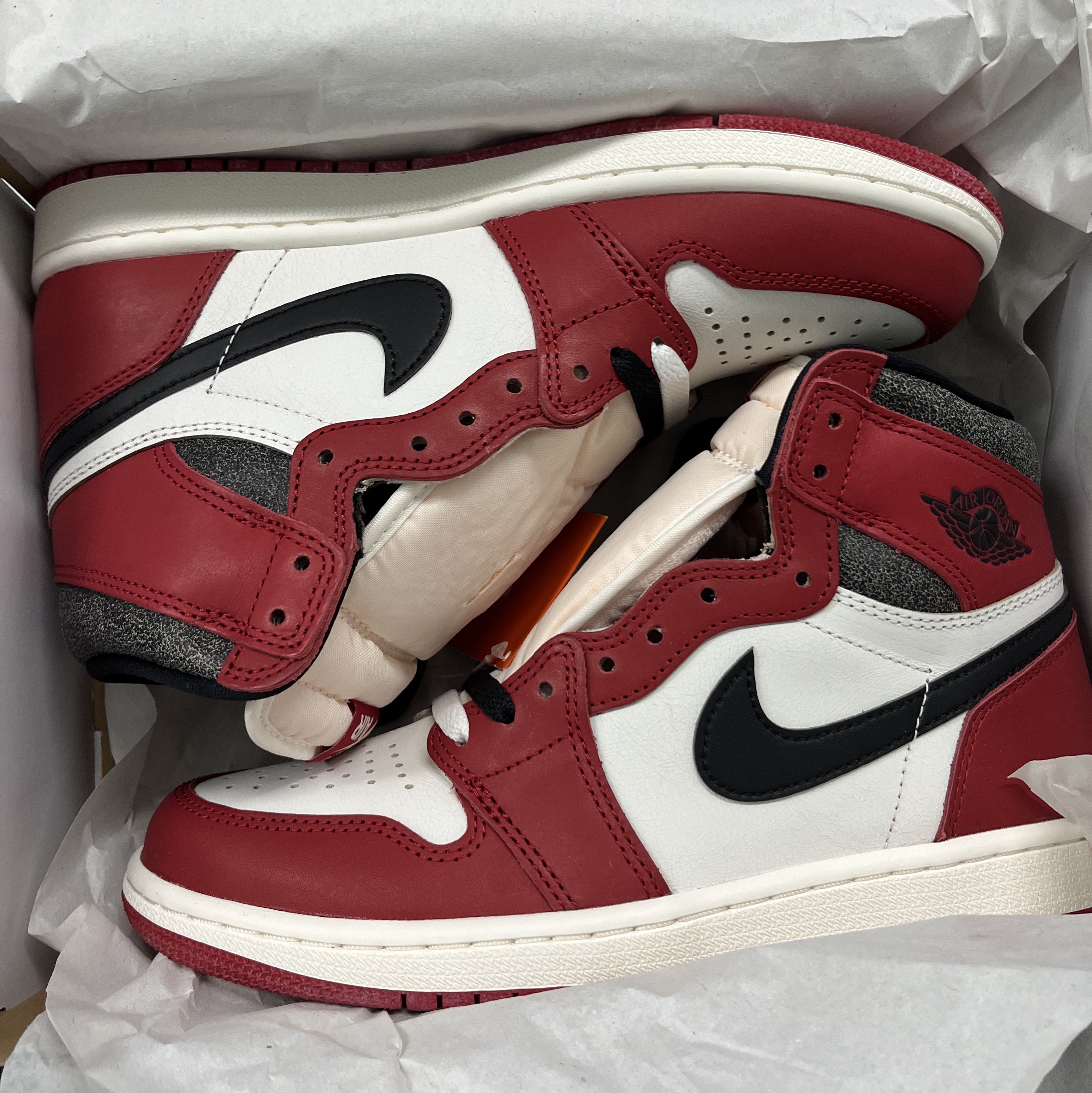 Jordan 1 Retro High OG Chicago 2022, (GS) Jordan 1 Retro High OG Chicago 2022 착용 스타일 - 3