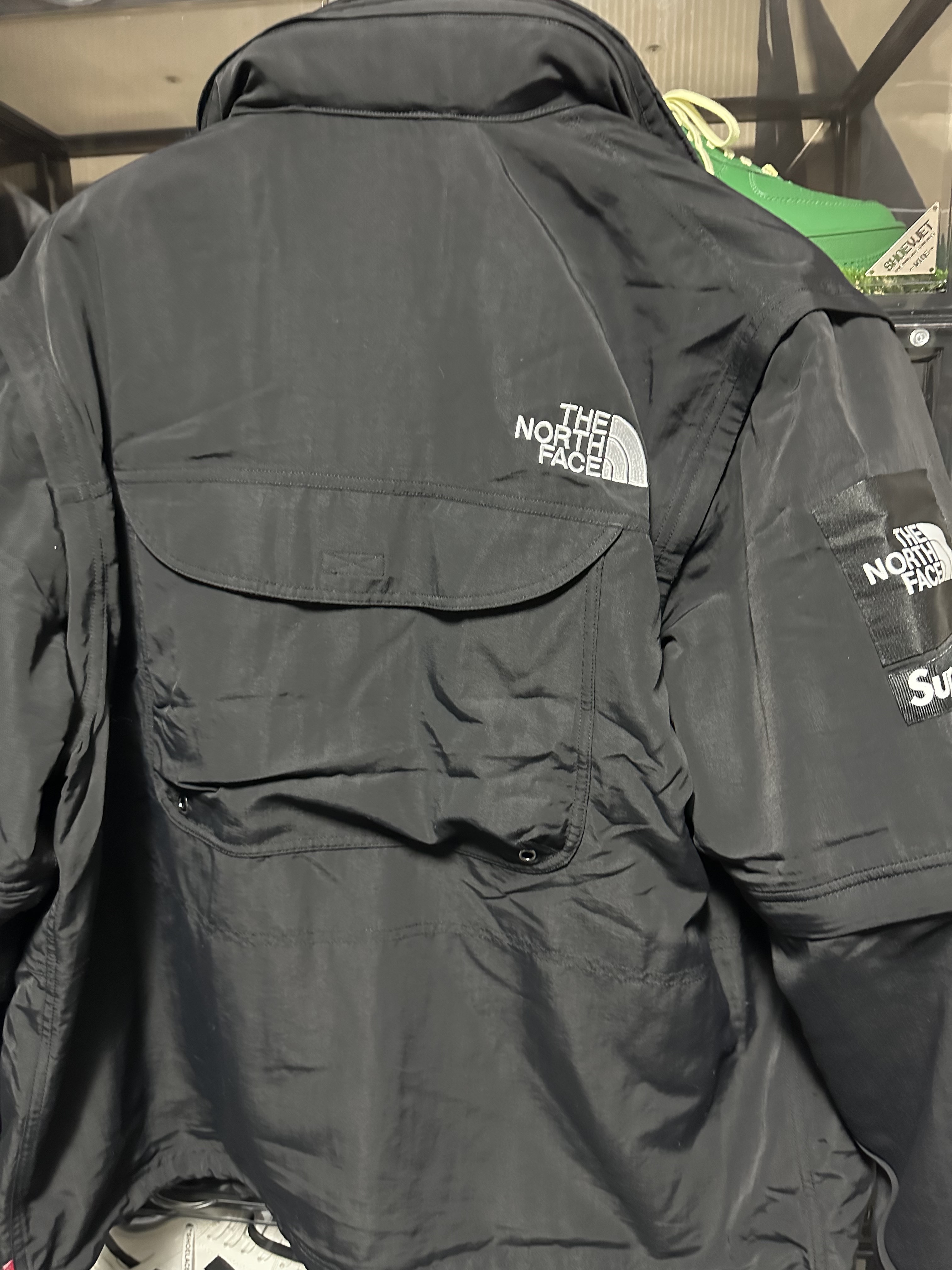 Supreme x The North Face Trekking Convertible Jacket Black - 22SS 착용 스타일 - 3