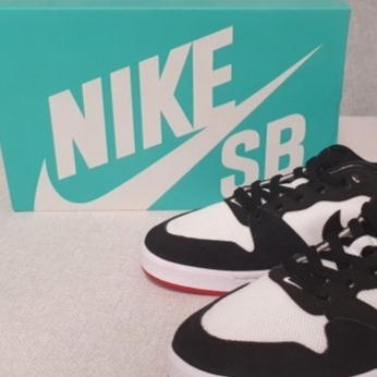 Nike SB Alleyoop University Red 착용 스타일