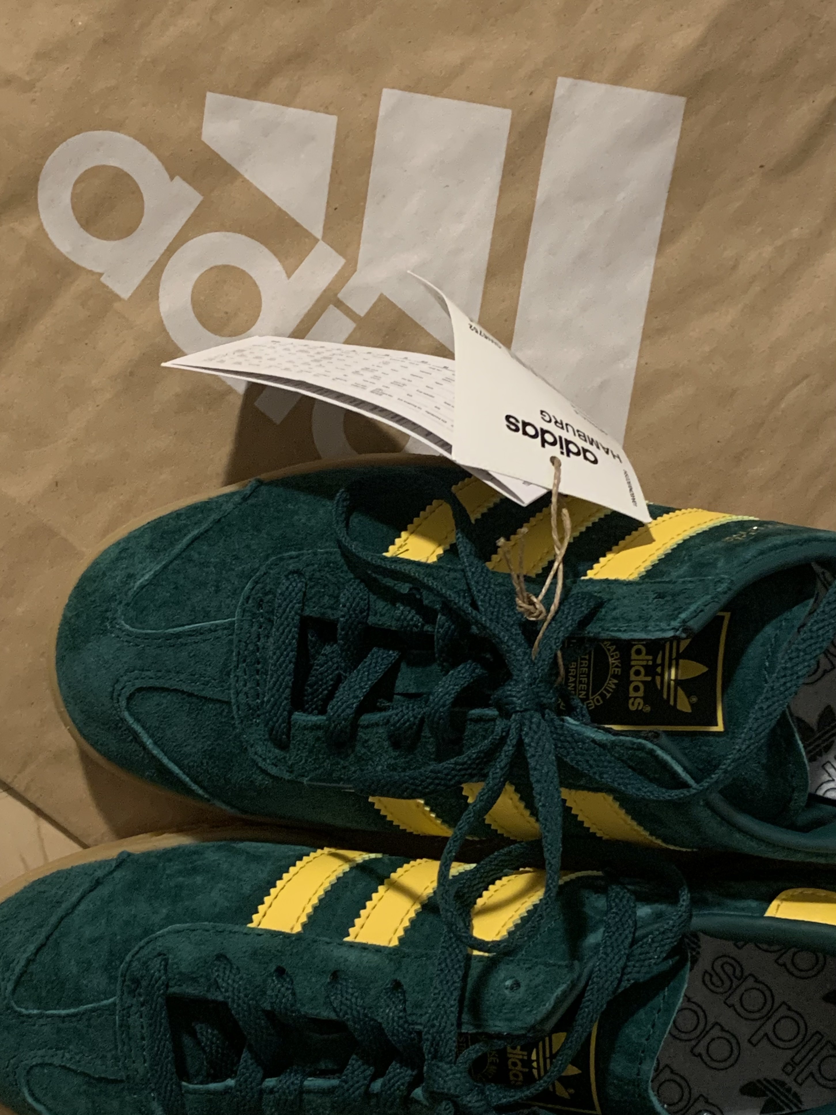 Adidas City Series Hamburg Collegiate Green Bold Gold 착용 스타일 - 2