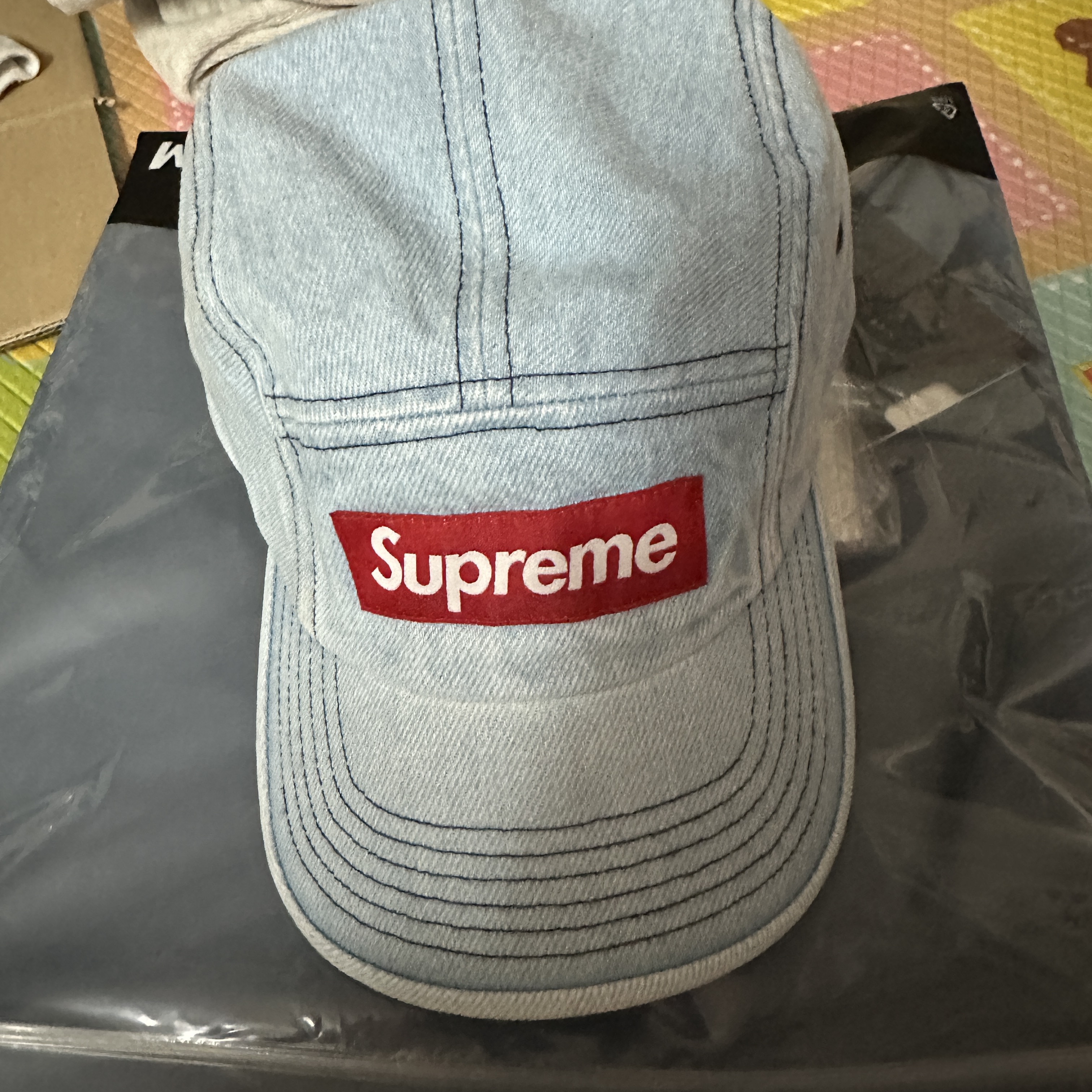Supreme Denim Camp Cap Washed Blue - 22FW 착용 스타일