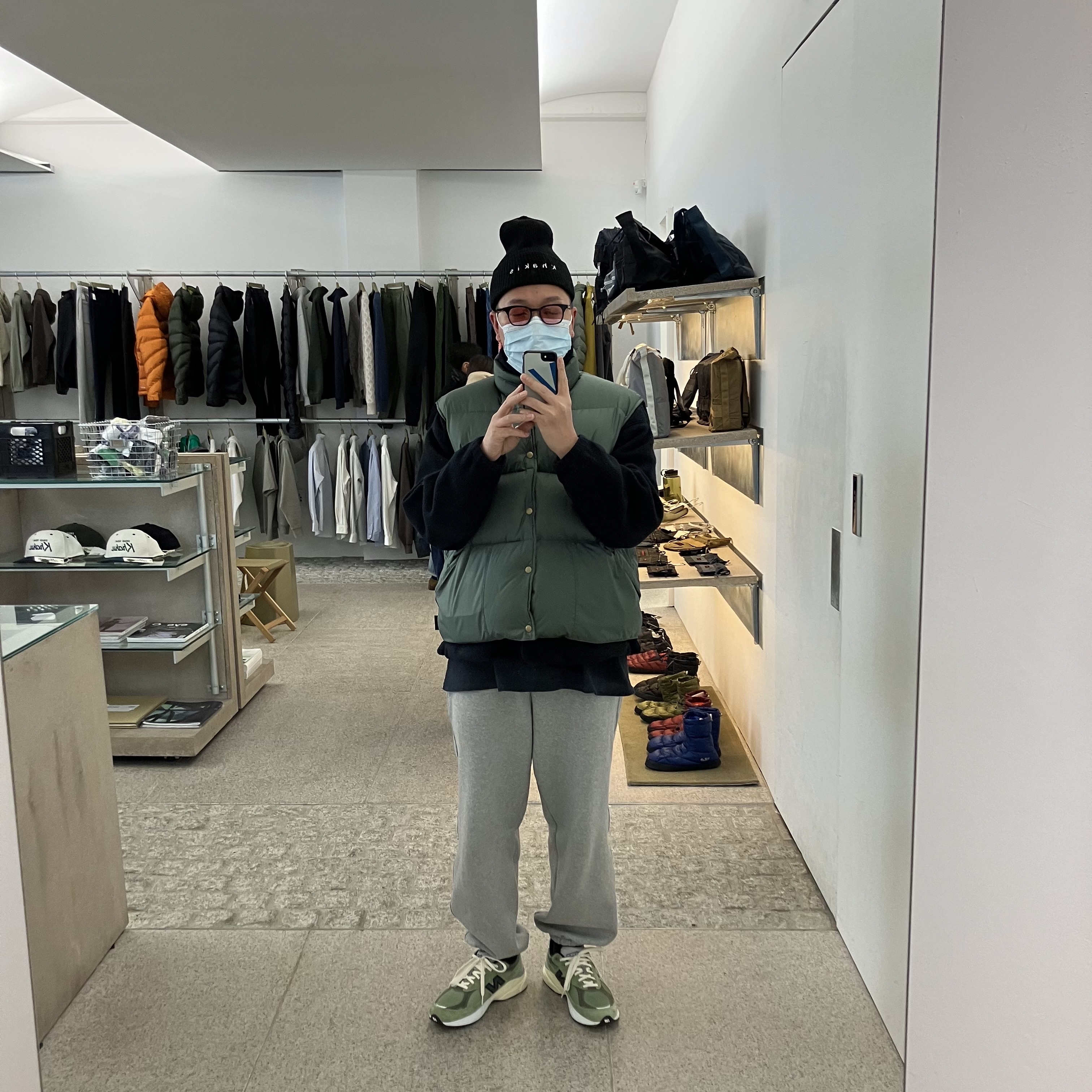 New Balance x JJJJound 990v3 Olive 착용 스타일