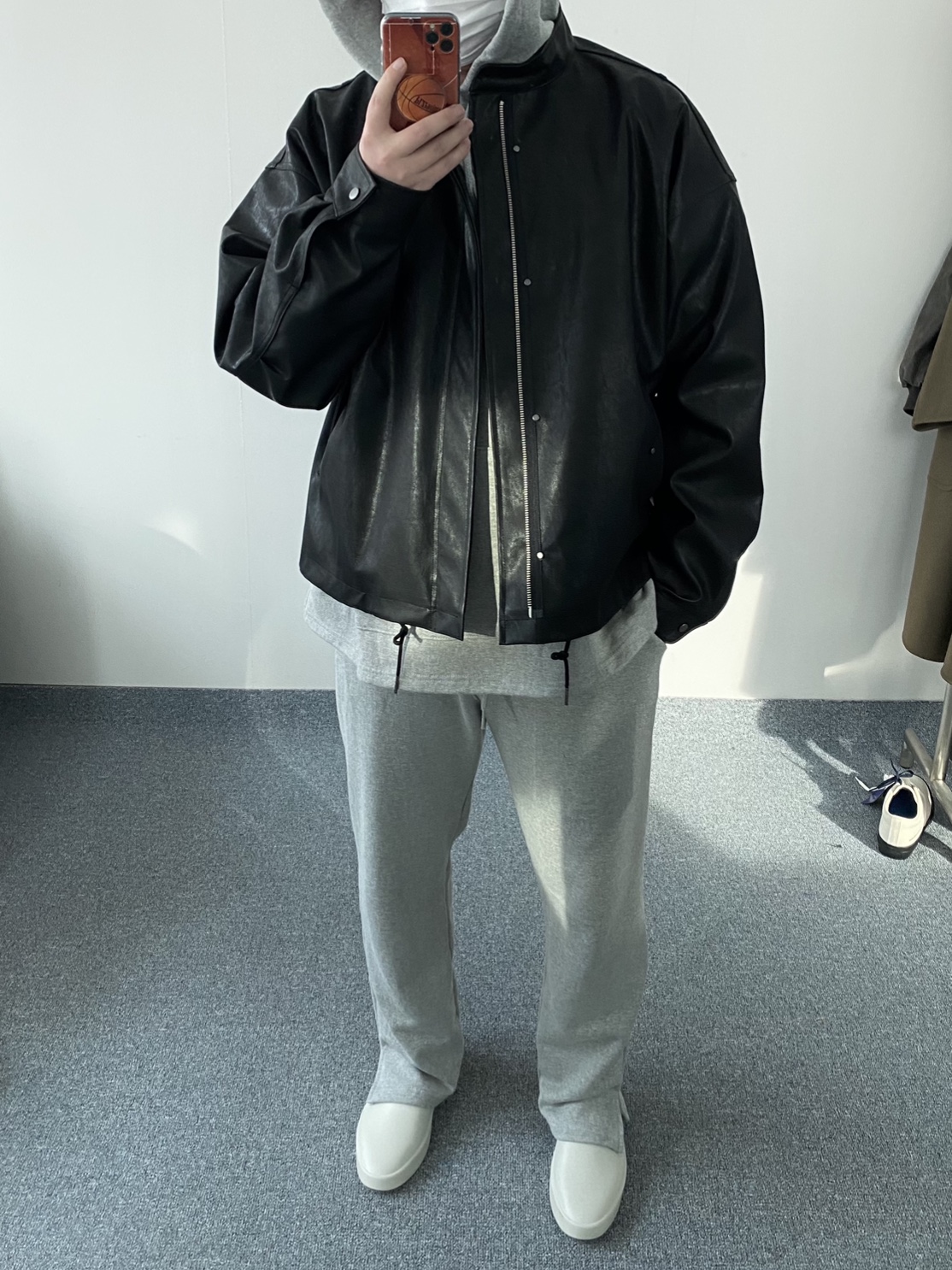 Fear of God The California Cement 착용 스타일