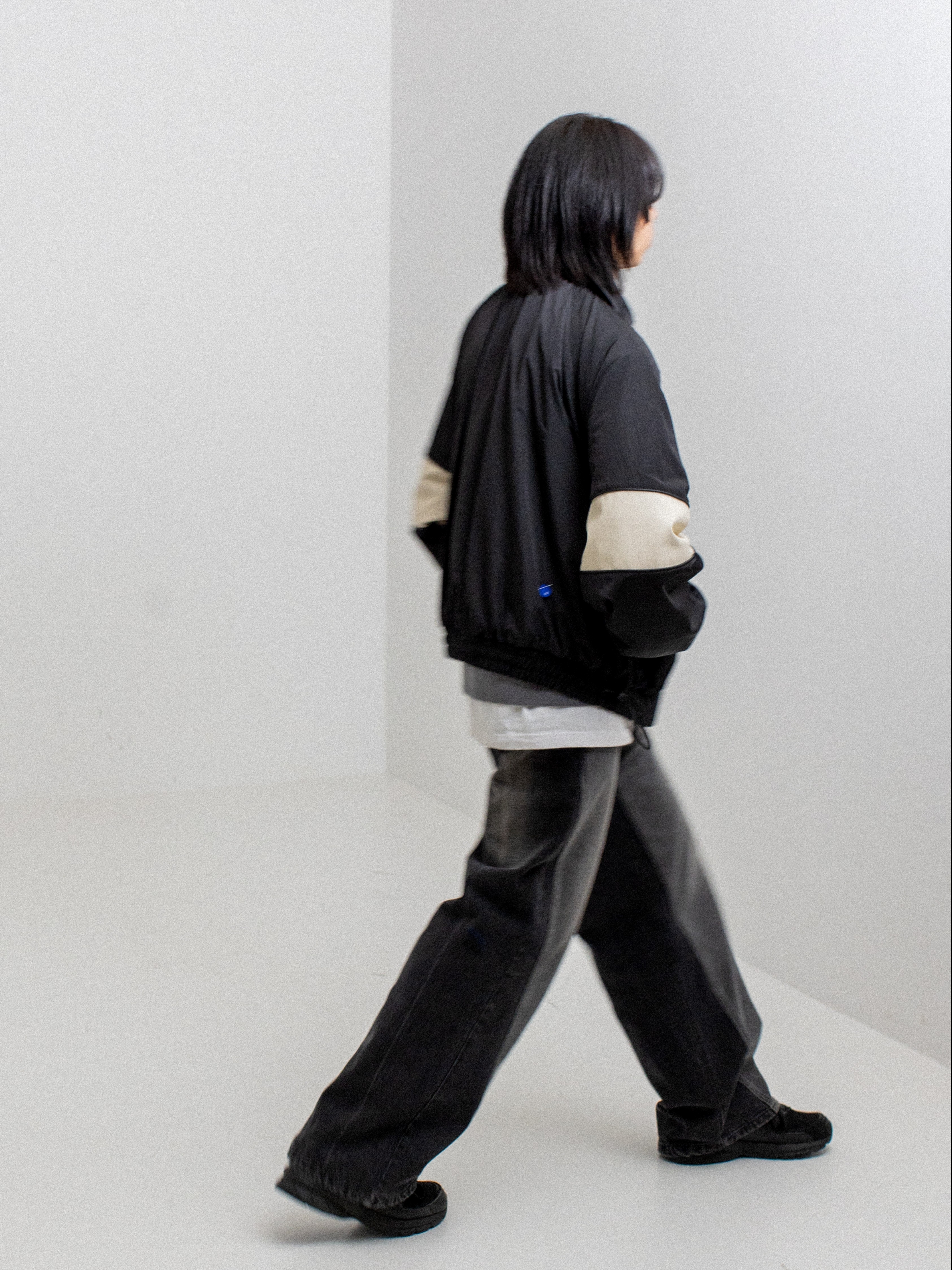 Ader Error Mem Jumper Noir, New Balance x Engineered Garments 990v5 Made in USA Black 착용 스타일 - 1