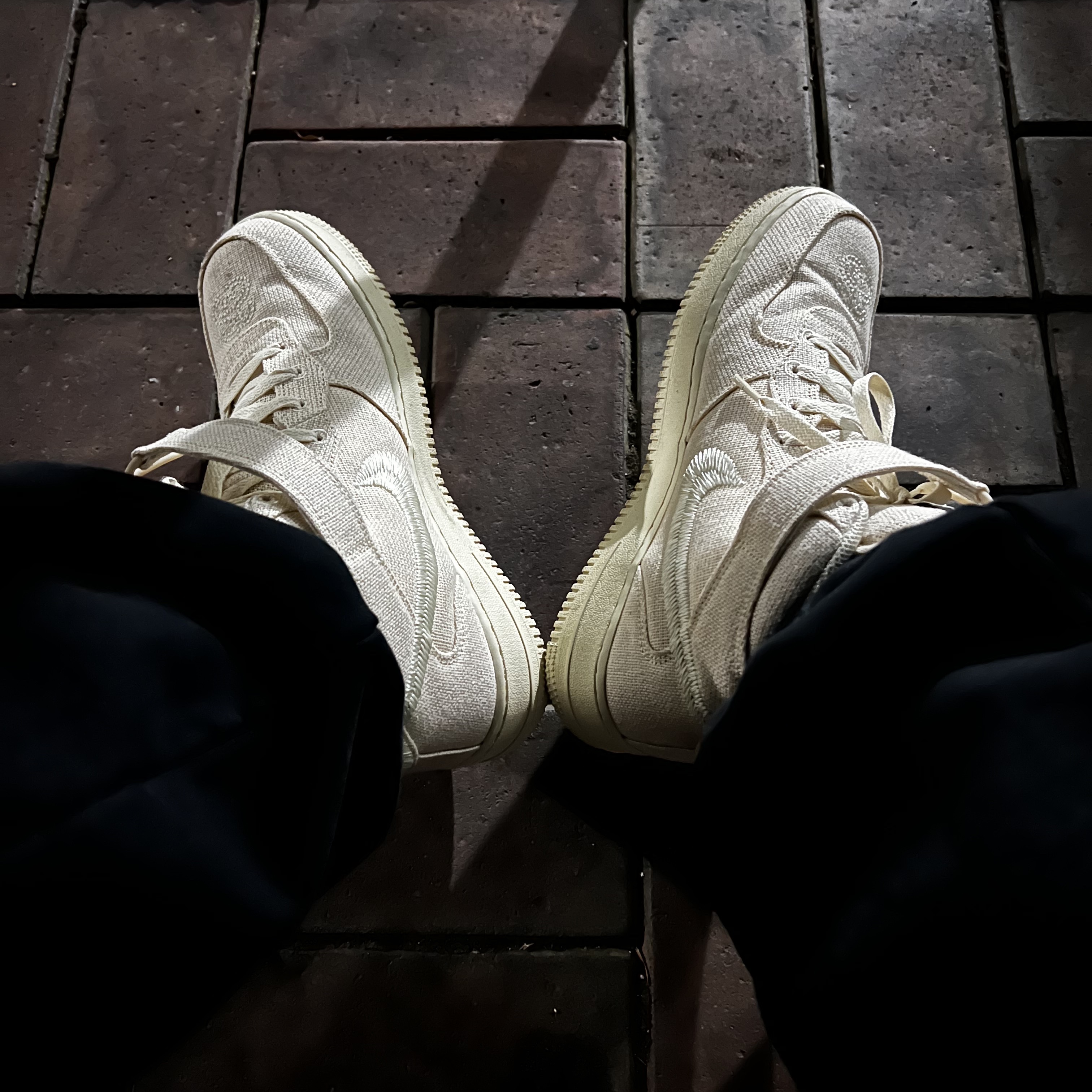 Nike x Stussy Air Force 1 '07 Mid SP Fossil 착용 스타일