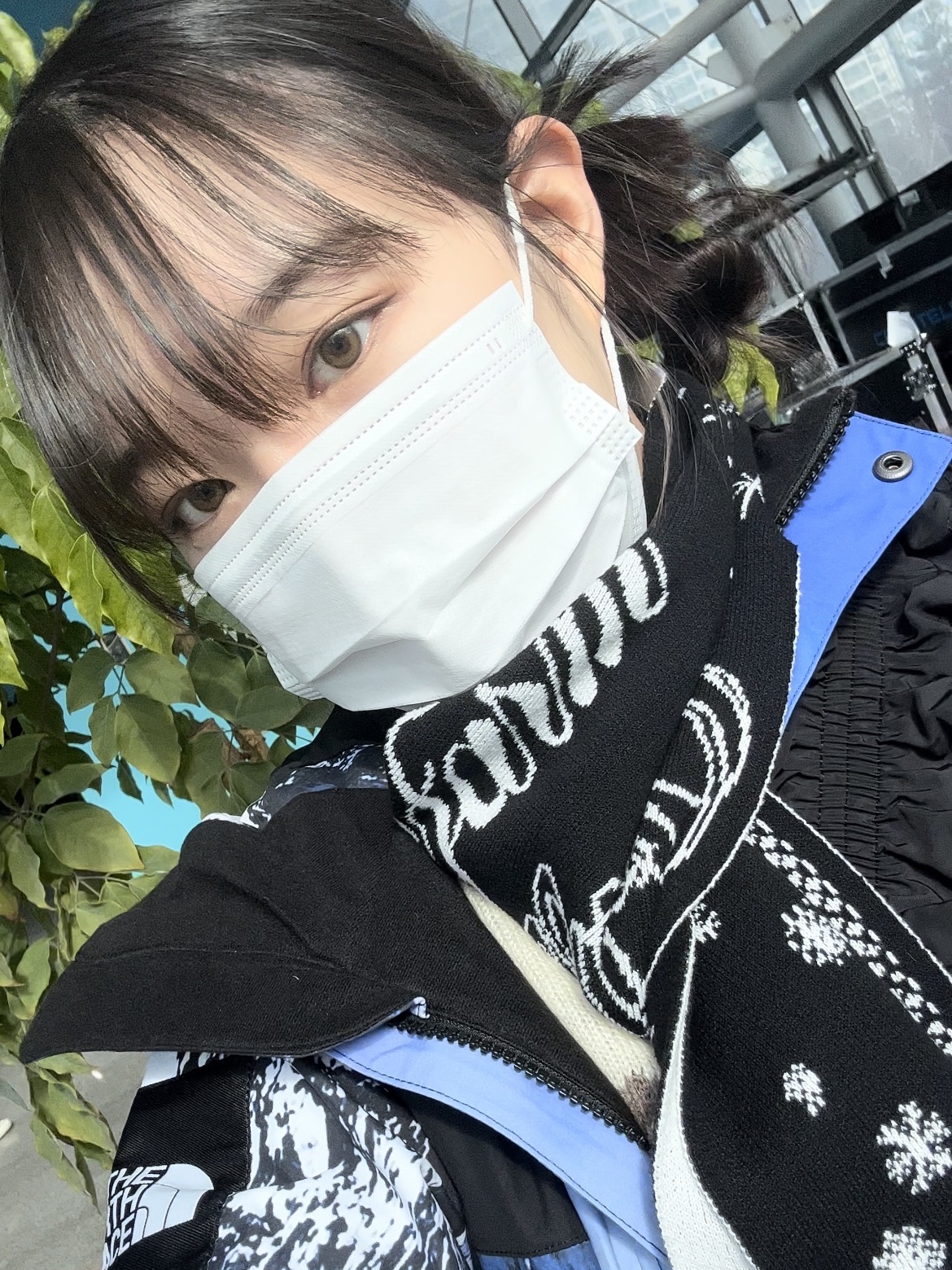 Supreme x The North Face Mountain Parka Blue White - 17FW 착용 스타일 - 2