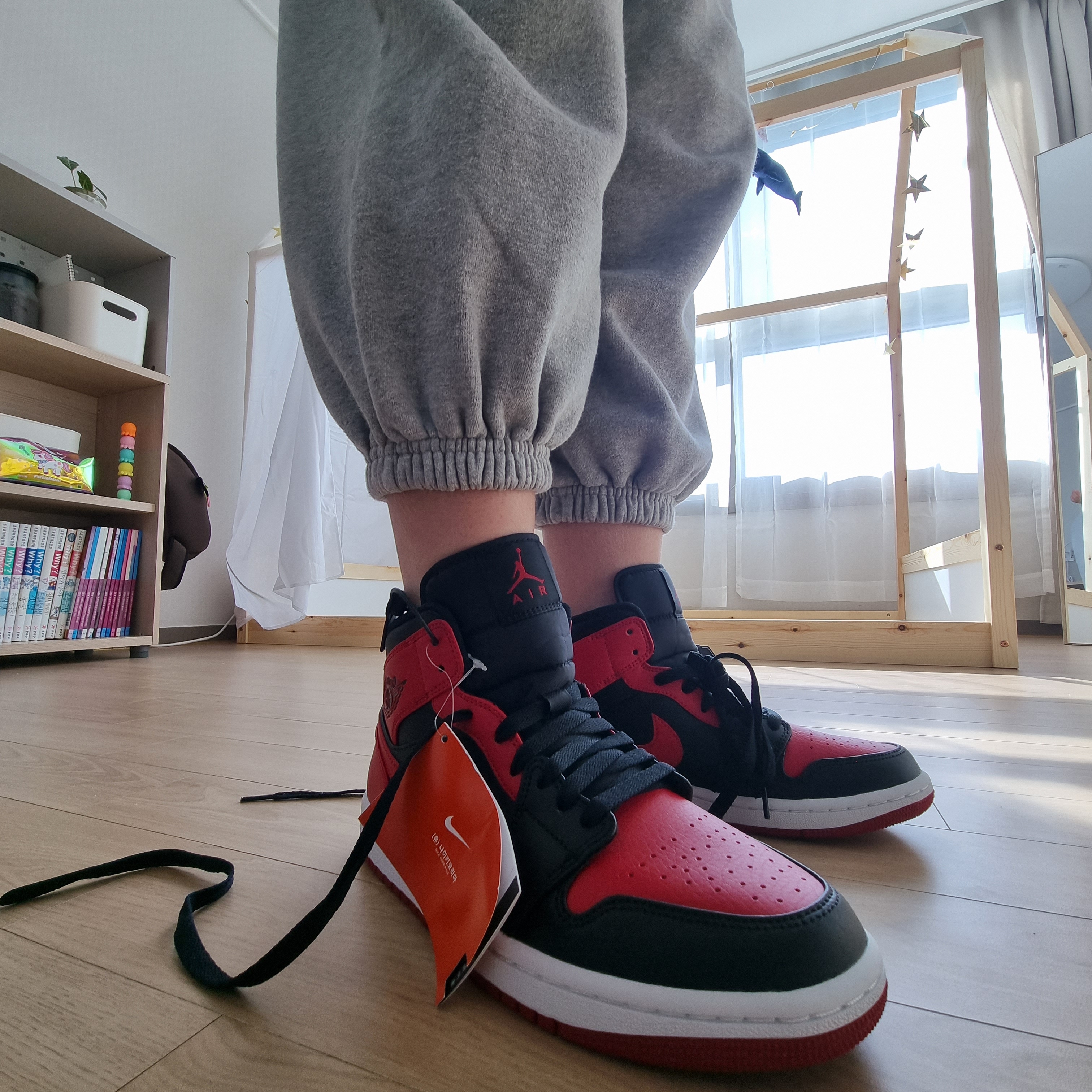 Jordan 1 Mid Bred Banned 2020 착용 스타일