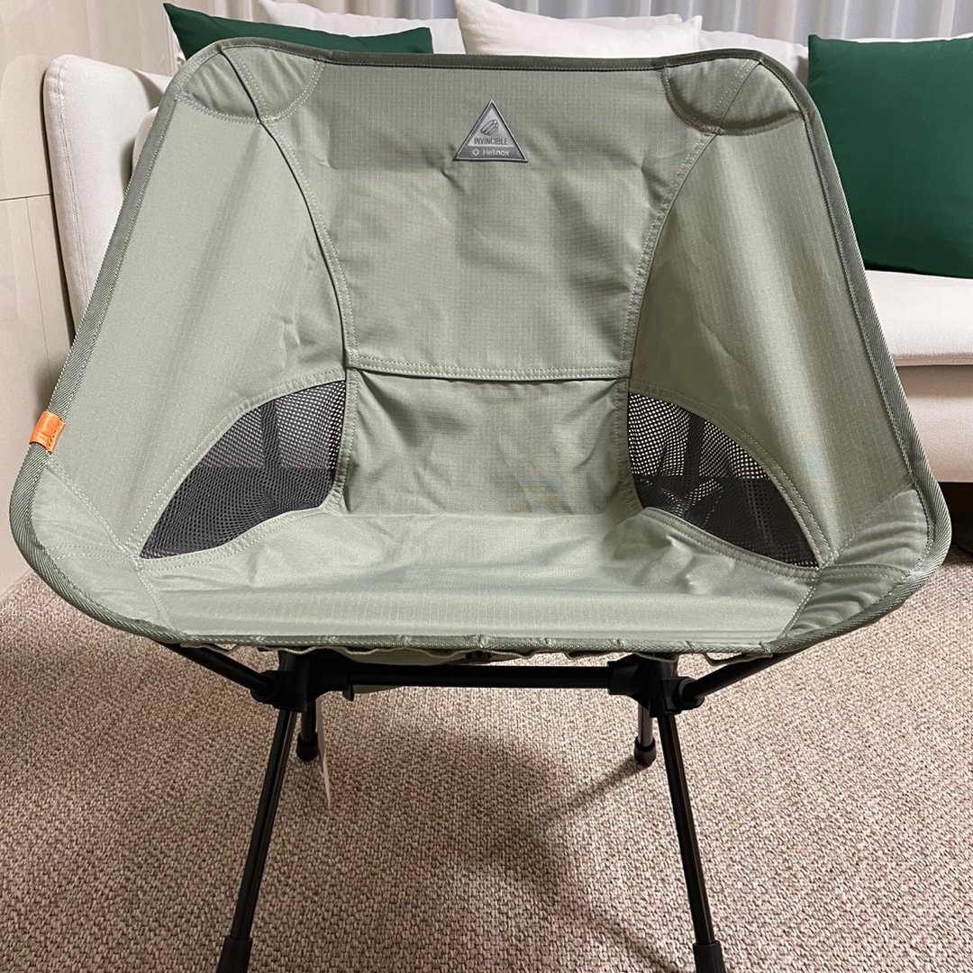 Helinox x Invincible Tactical Chair Green - 22SS 착용 스타일 - 1