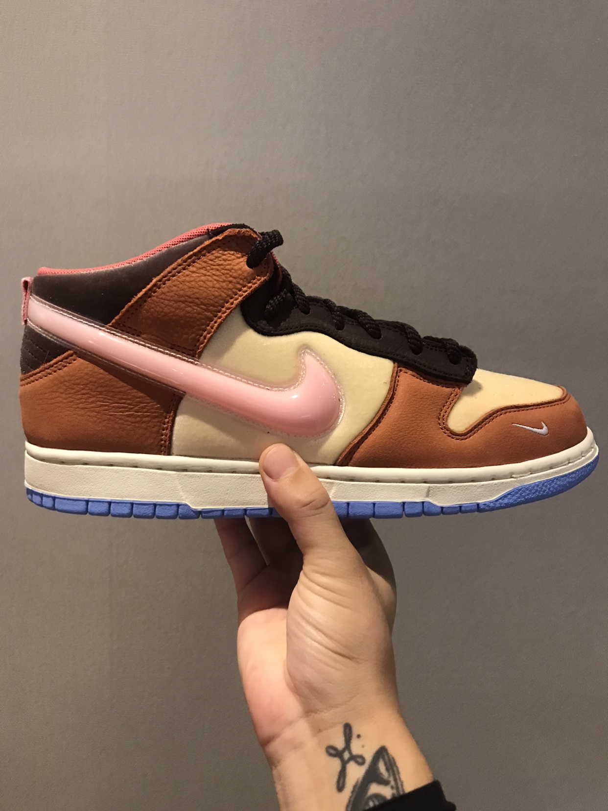 Nike x Social Status Dunk Mid Free Lunch Chocolate Milk 착용 스타일