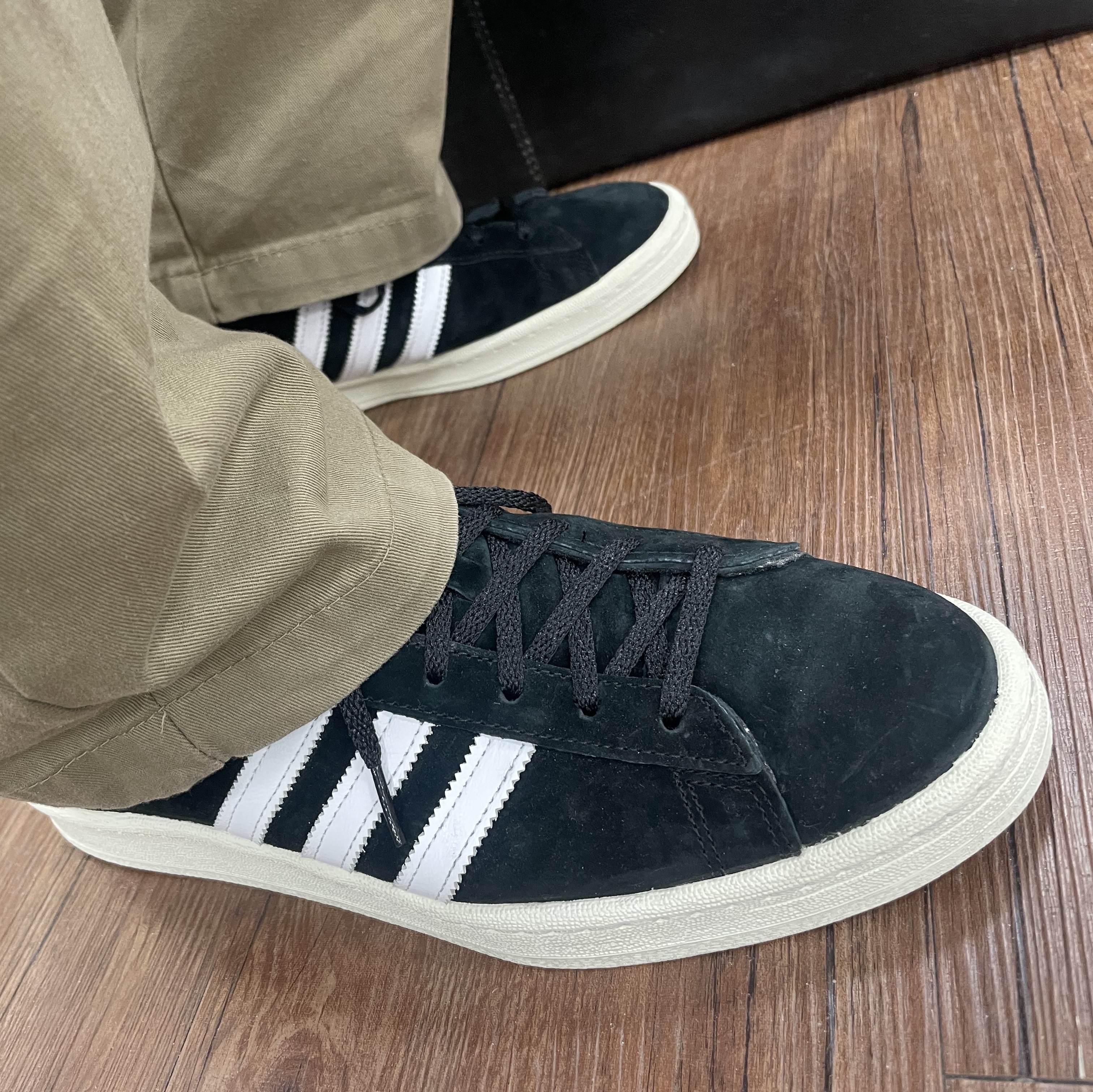 Adidas Campus 80s Black White 착용 스타일