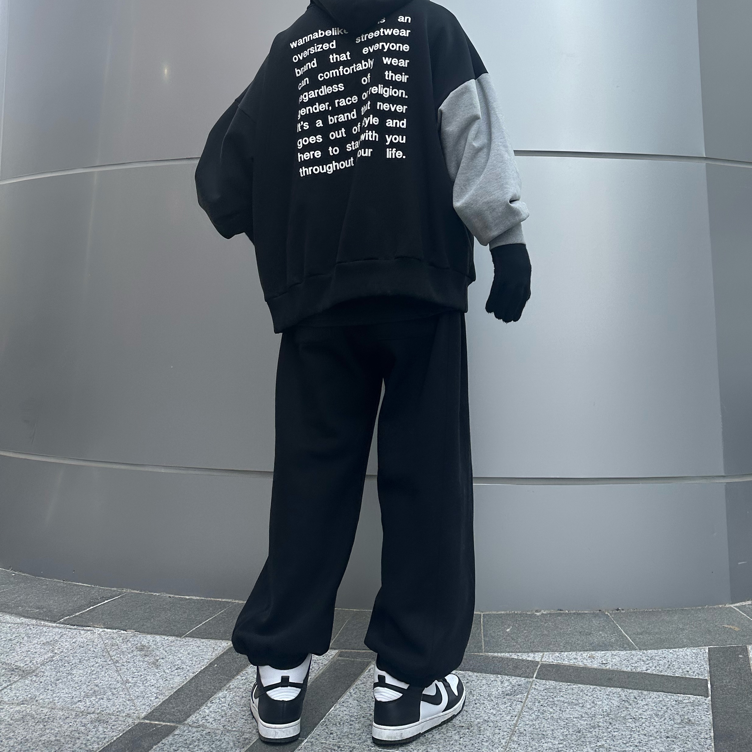 Stussy Big Basic Thinsulate Beanie Black, Nike Dunk High Retro Black and White 착용 스타일 - 4