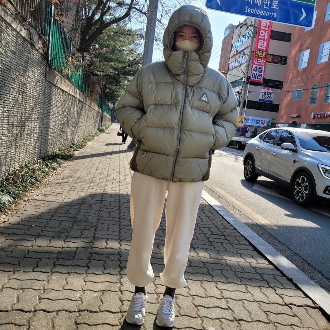 Nike ACG Therma-Fit ADV Lunar Lake Puffer Jacket Light Army - Asia 착용 스타일