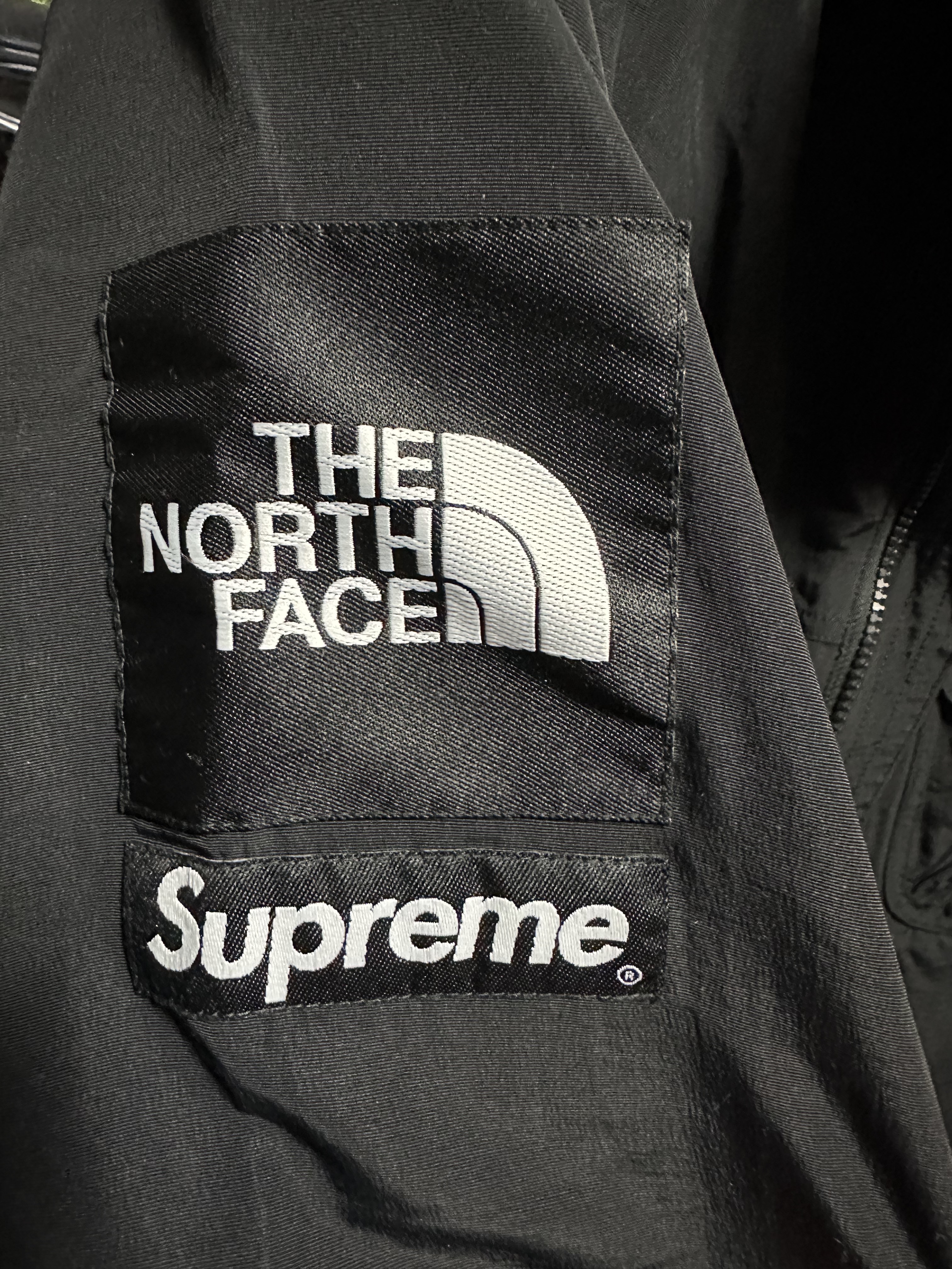 Supreme x The North Face Trekking Convertible Jacket Black - 22SS 착용 스타일 - 1