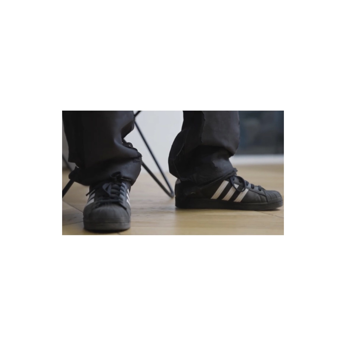 Adidas Superstar Core Black White, Thug Club Cave Down Jacket Black 착용 스타일 - 4