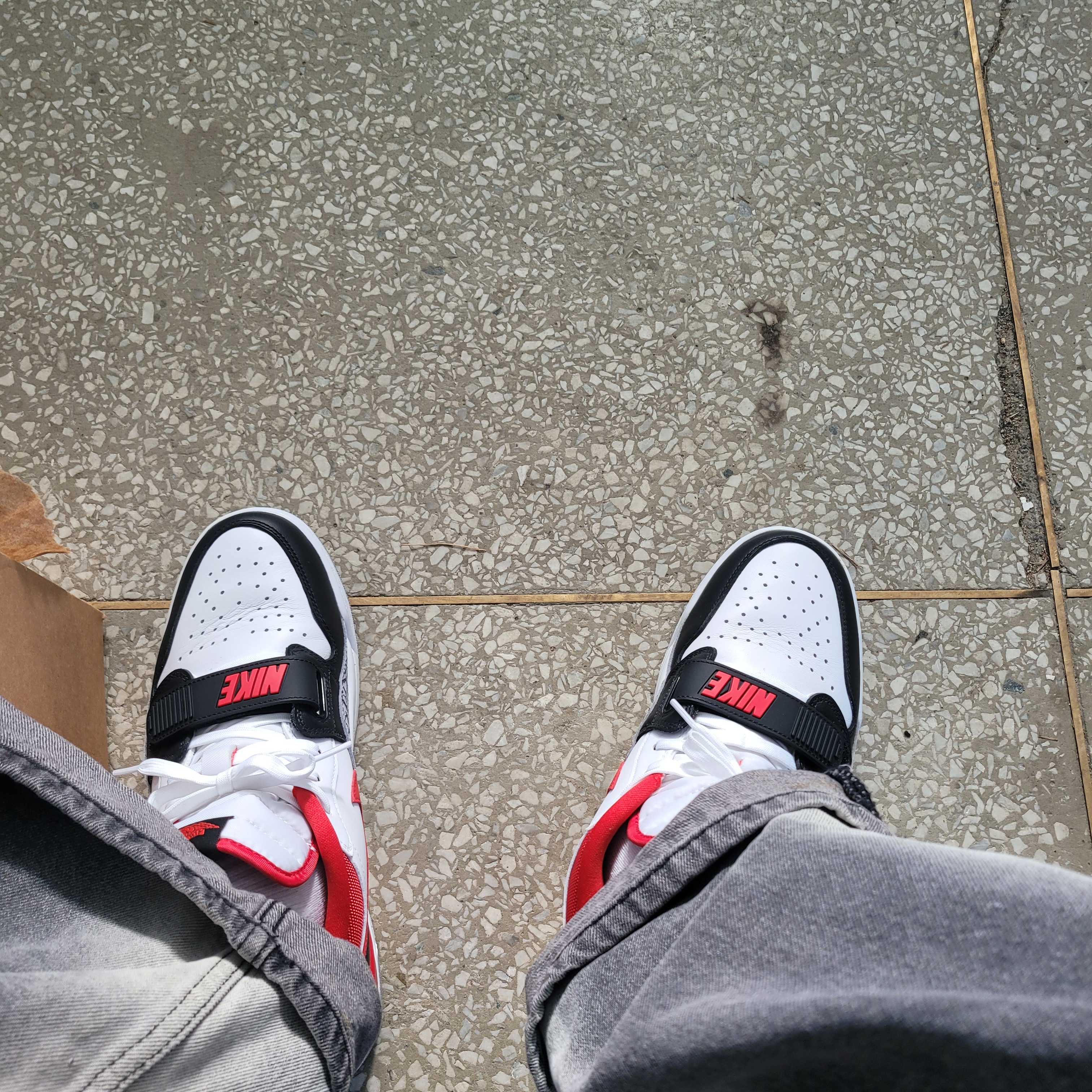 Jordan Legacy 312 Low Fire Red 착용 스타일
