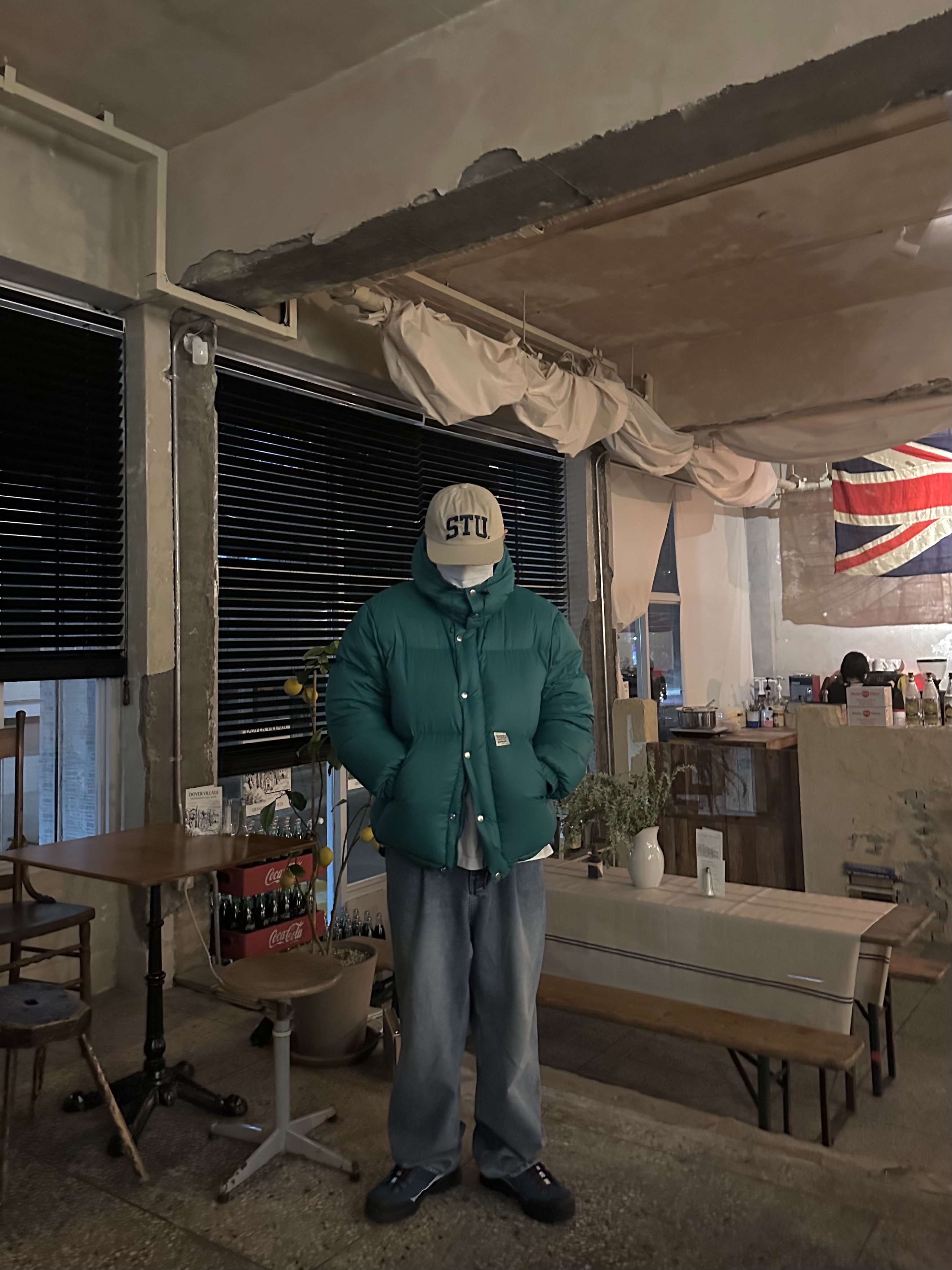 Stussy Stu Arch Strapback Cap Navy, Salomon x The Broken Arm X-Desalpes GTX for TBA Blue 착용 스타일 - 1