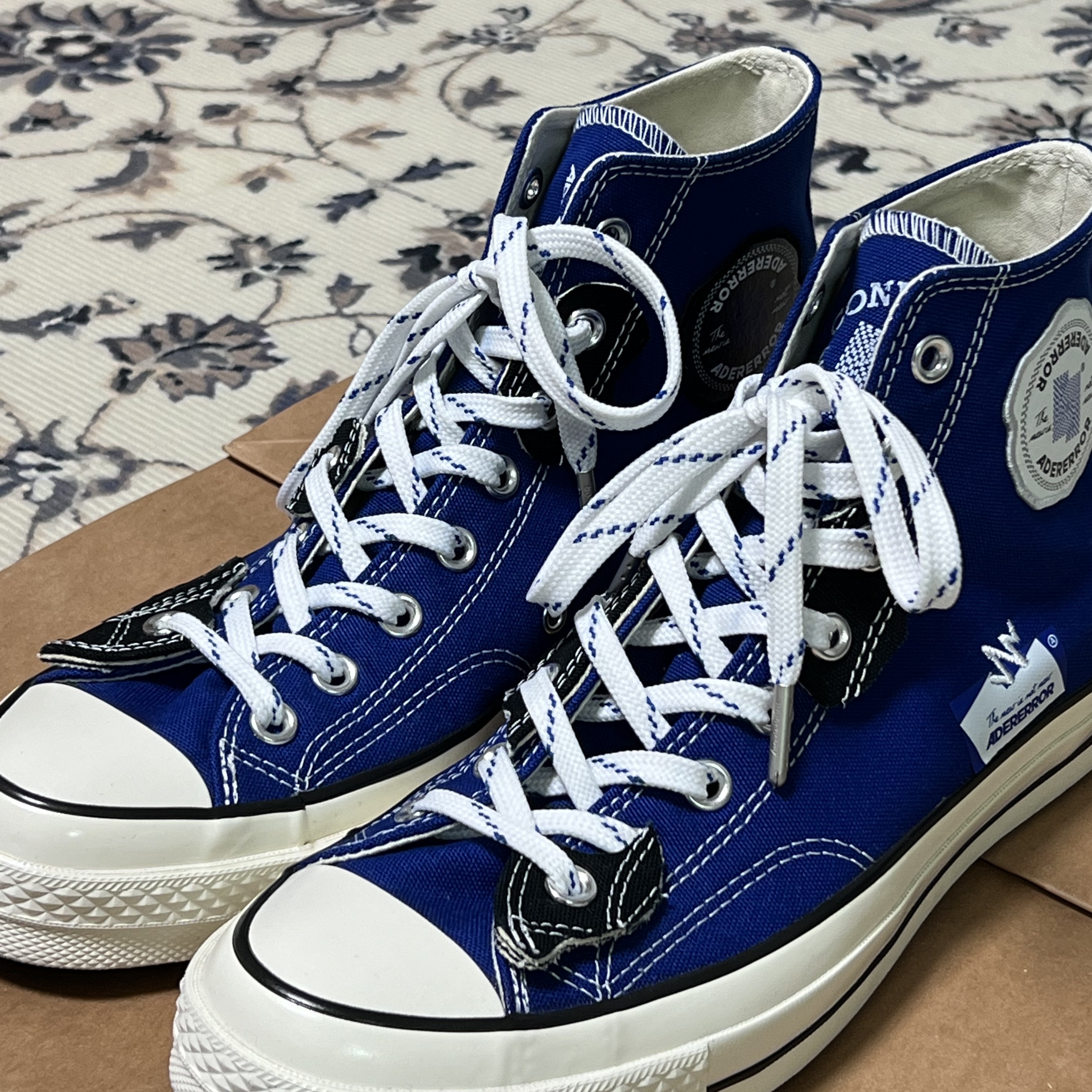 Converse x Ader Error Chuck 70 High White, Converse Chuck 70 Hi Black 착용 스타일 - 5