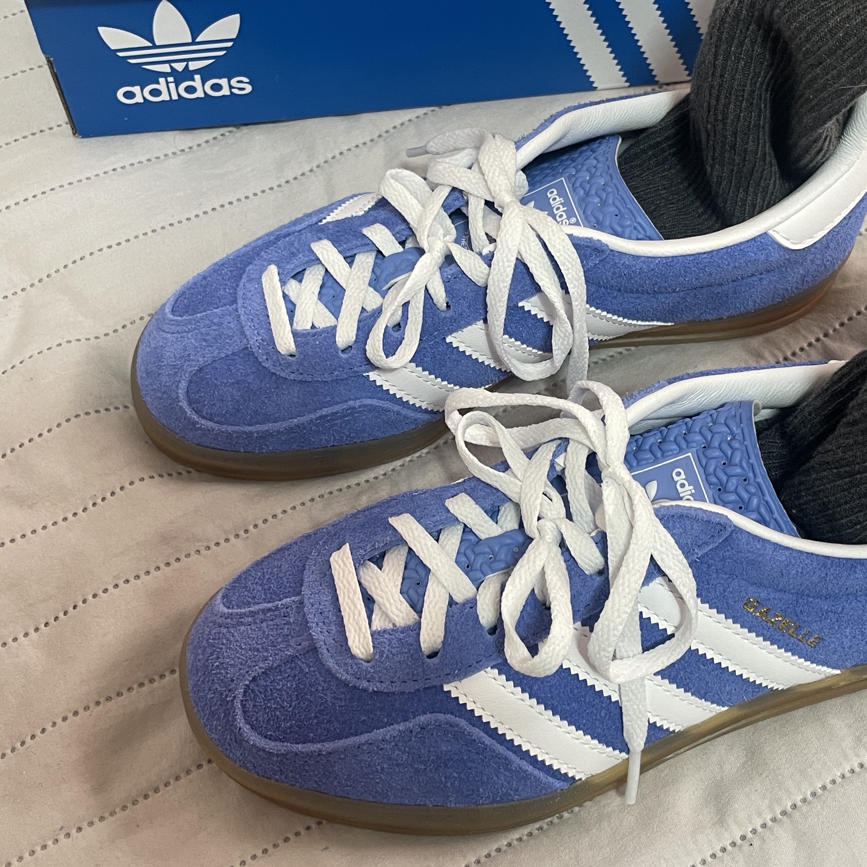 (W) Adidas Gazelle Indoor Blue Fusion Cloud White 착용 스타일 - 1