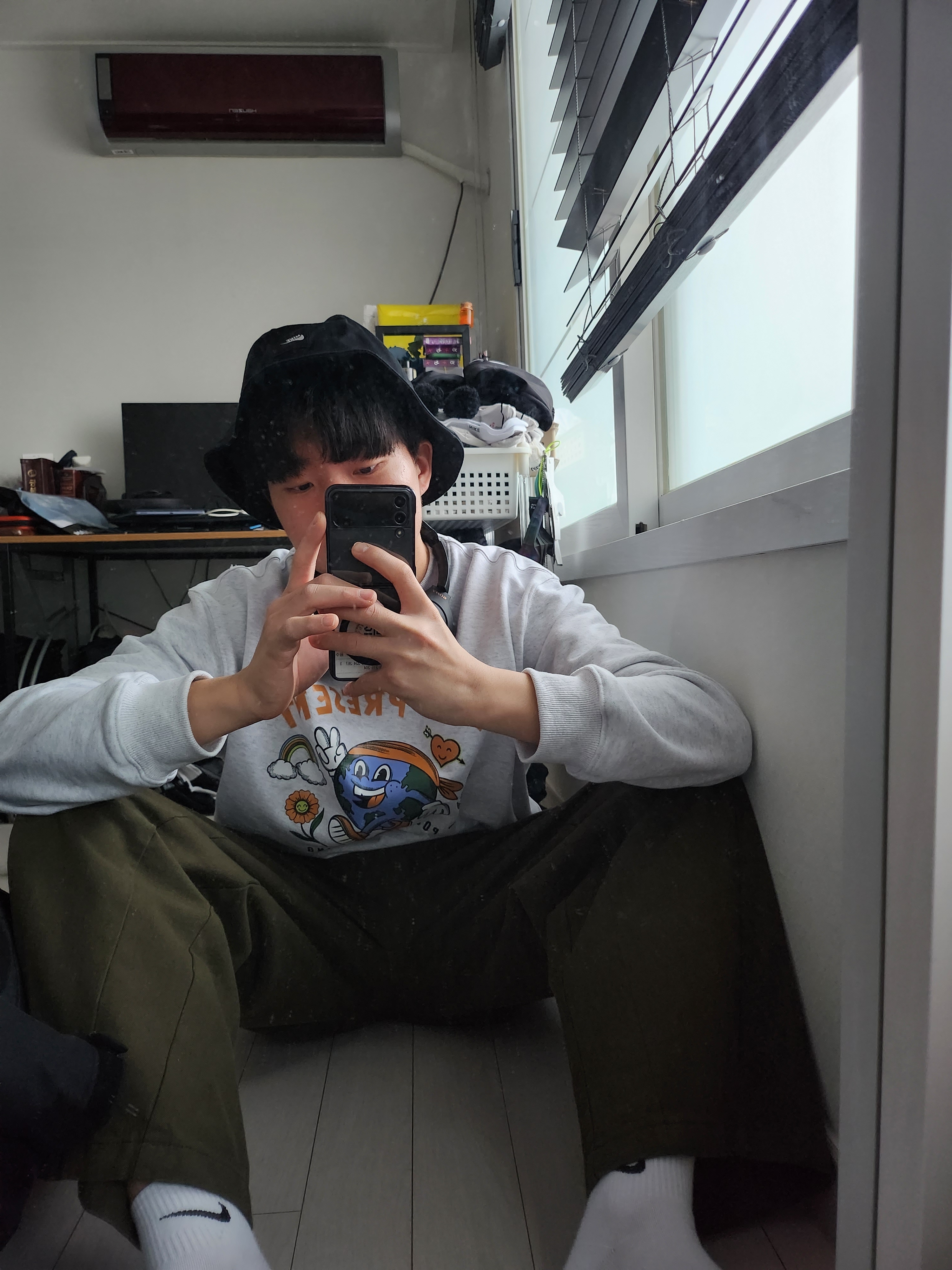 Nike Futura Core Bucket Hat Black 착용 스타일