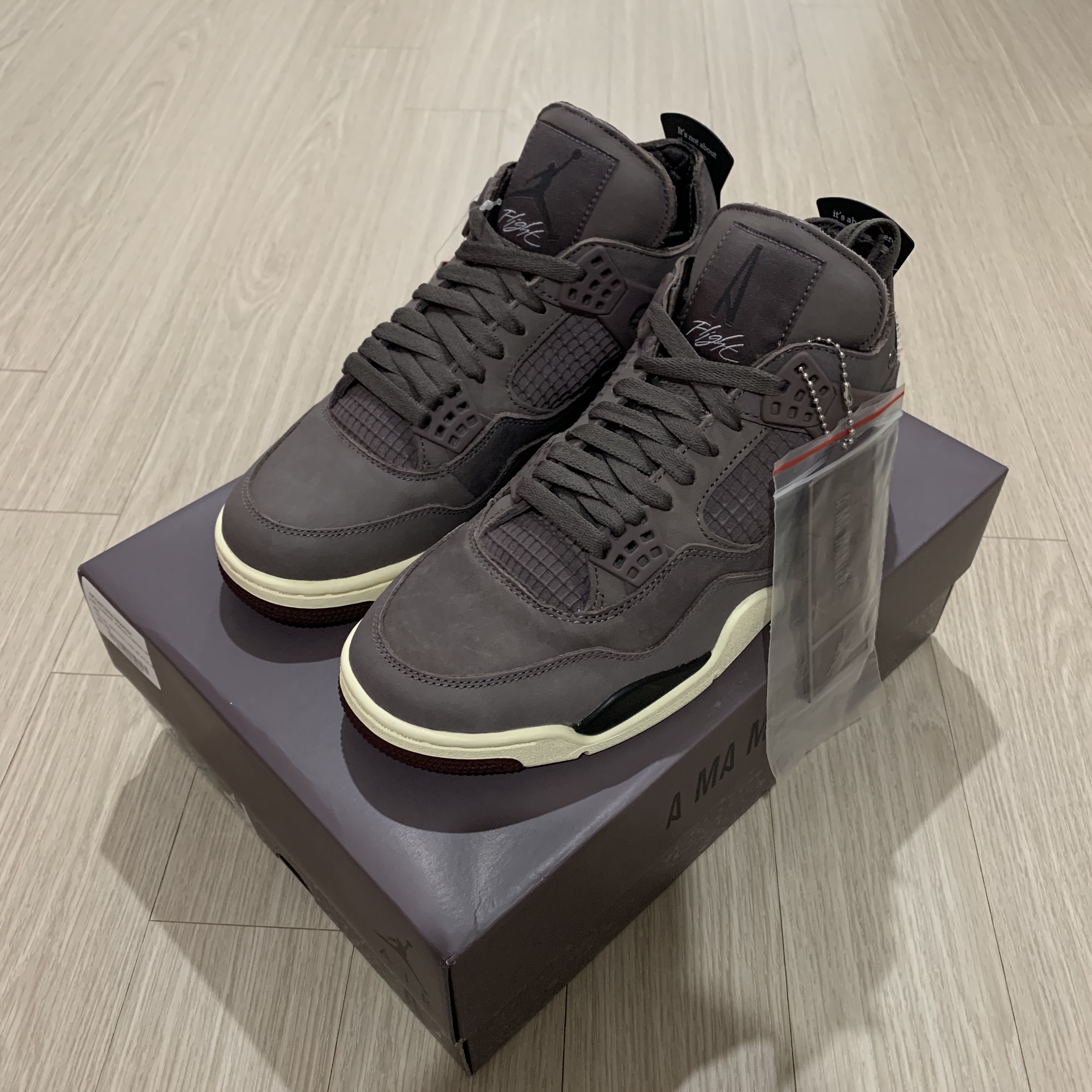 Jordan 4 x A Ma Maniere Retro Violet Ore 착용 스타일 - 1