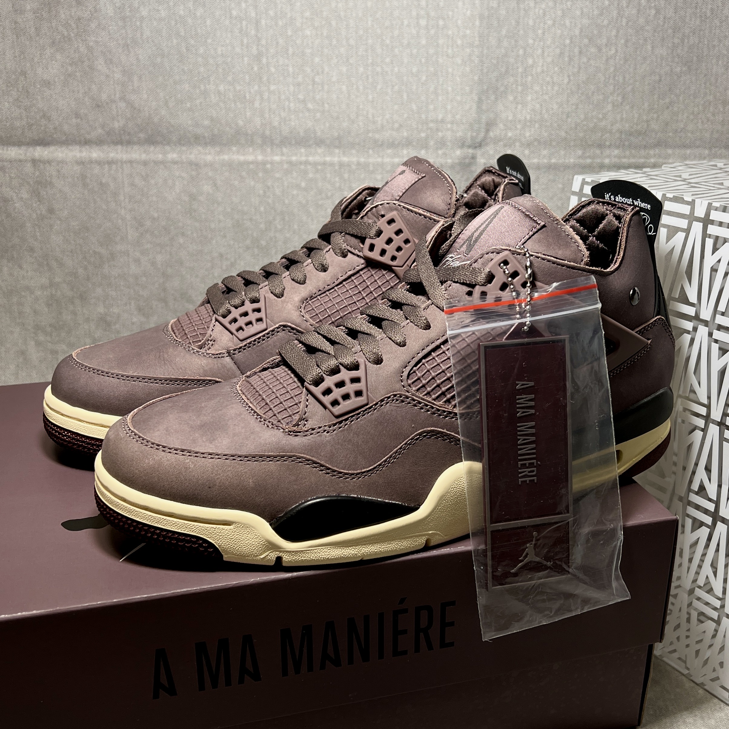 Jordan 4 x A Ma Maniere Retro Violet Ore 착용 스타일