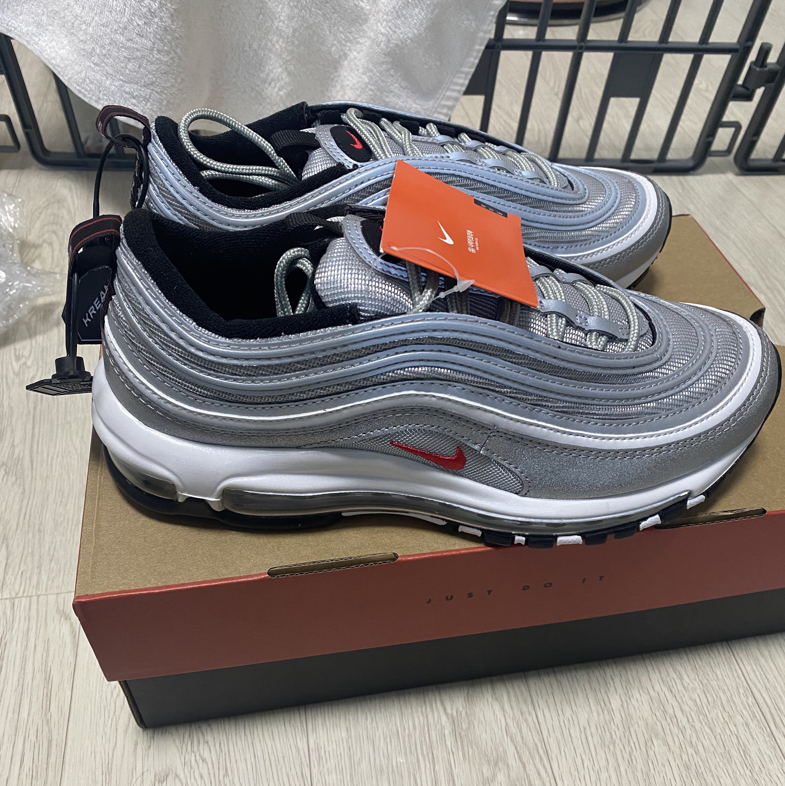 Nike Air Max 97 OG Silver Bullet 2022 착용 스타일