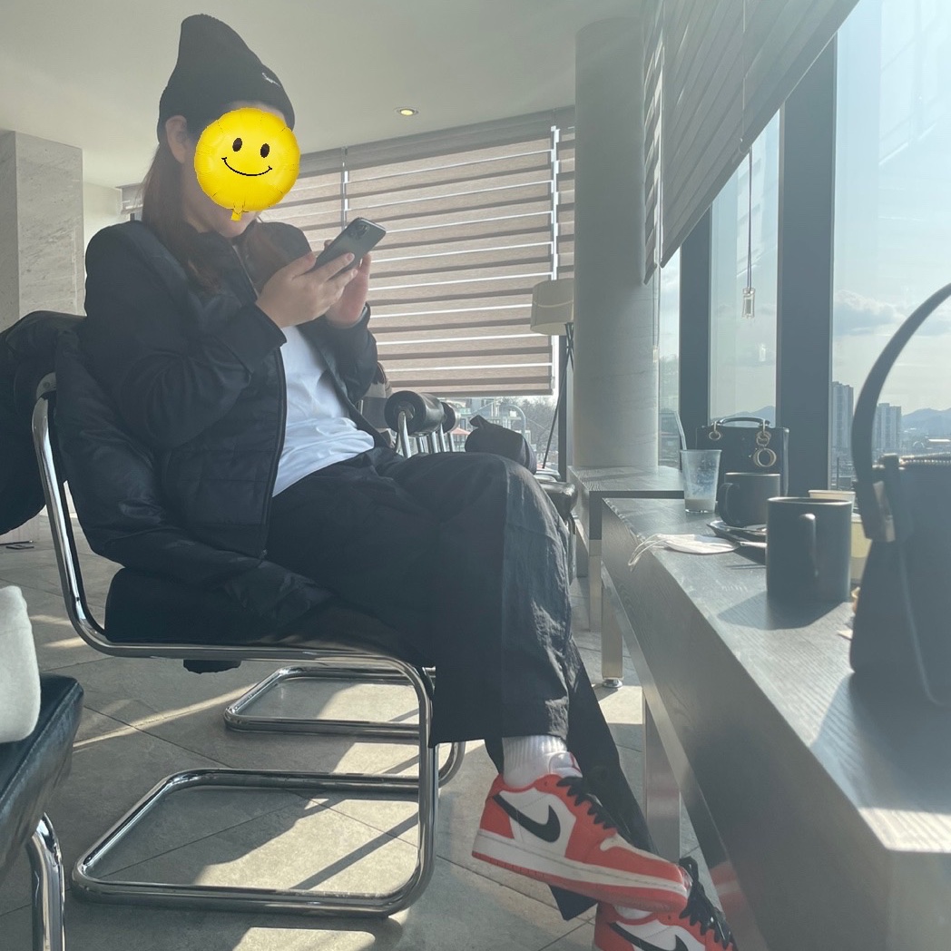 Supreme Loose Gauge Beanie Black, (W) Jordan 1 Low OG Starfish 착용 스타일