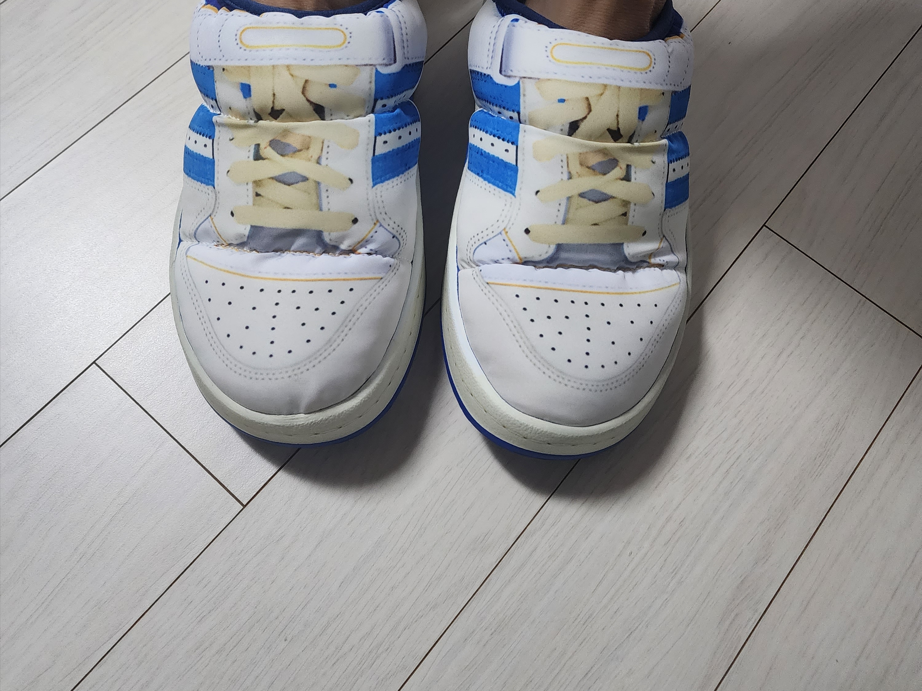Adidas Puffylette Forum 84 Cloud White 착용 스타일 - 2