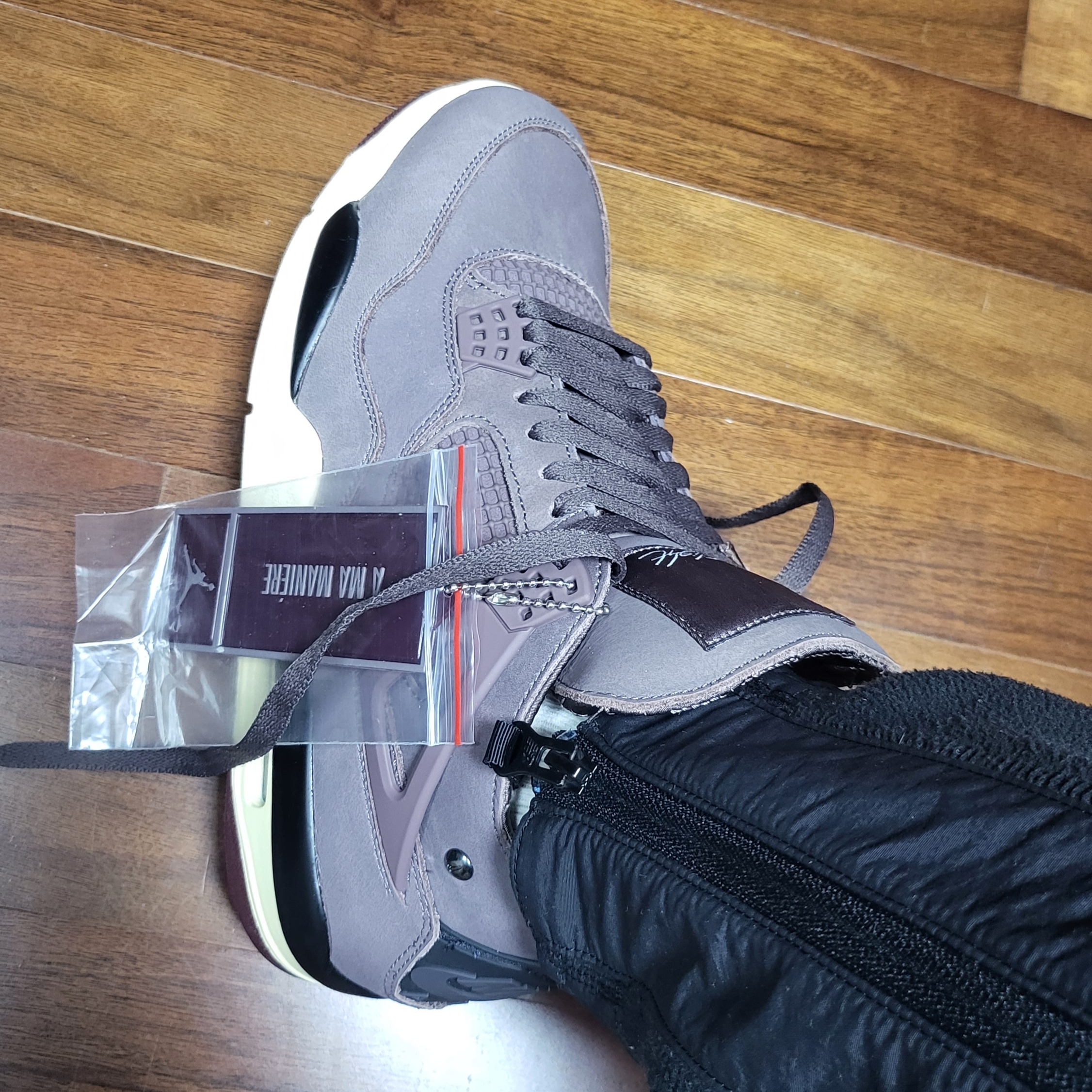 Jordan 4 x A Ma Maniere Retro Violet Ore 착용 스타일 - 2