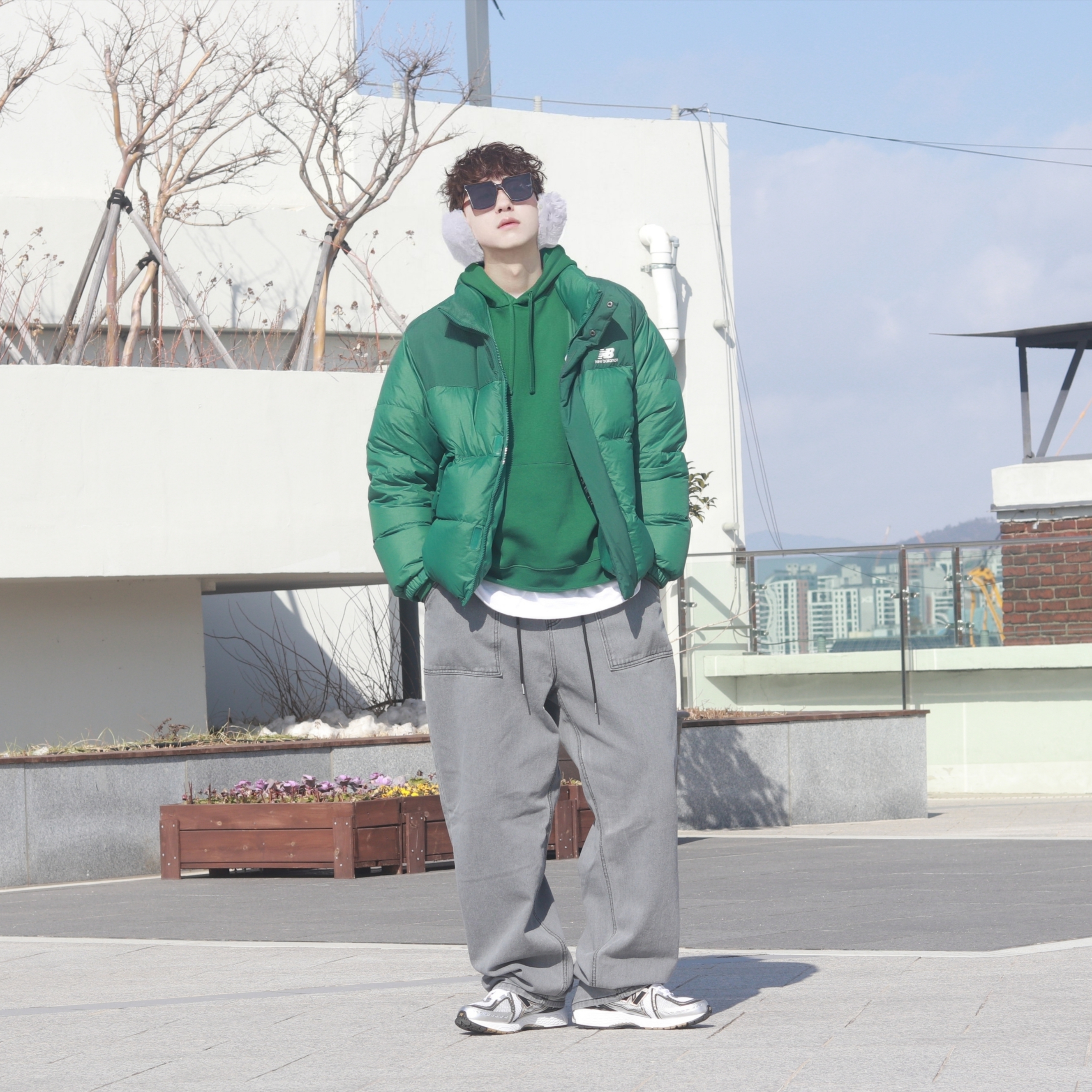 New Balance 1906R White Gold 착용 스타일 - 2