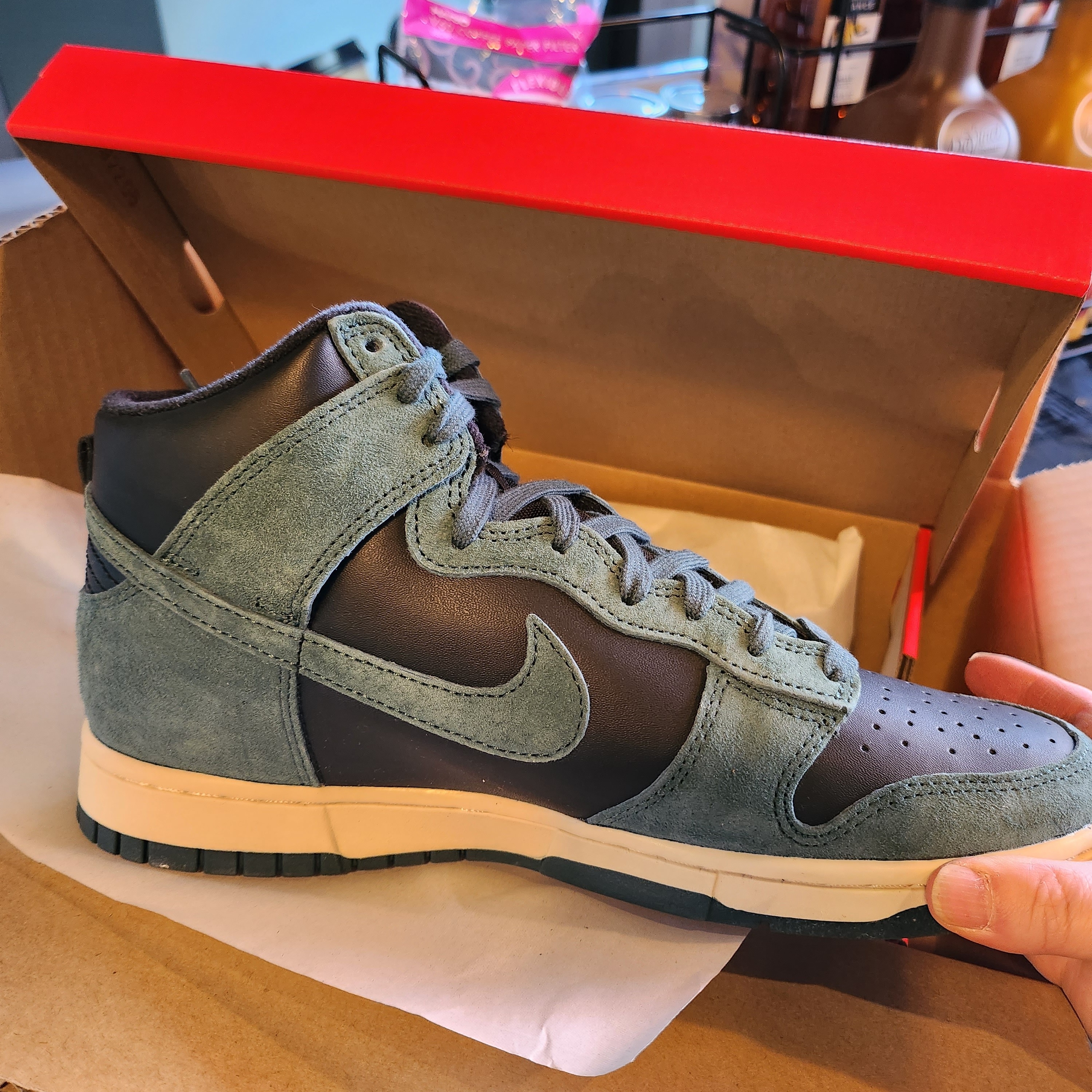 Nike Dunk High Retro PRM Faded Spruce 착용 스타일 - 2