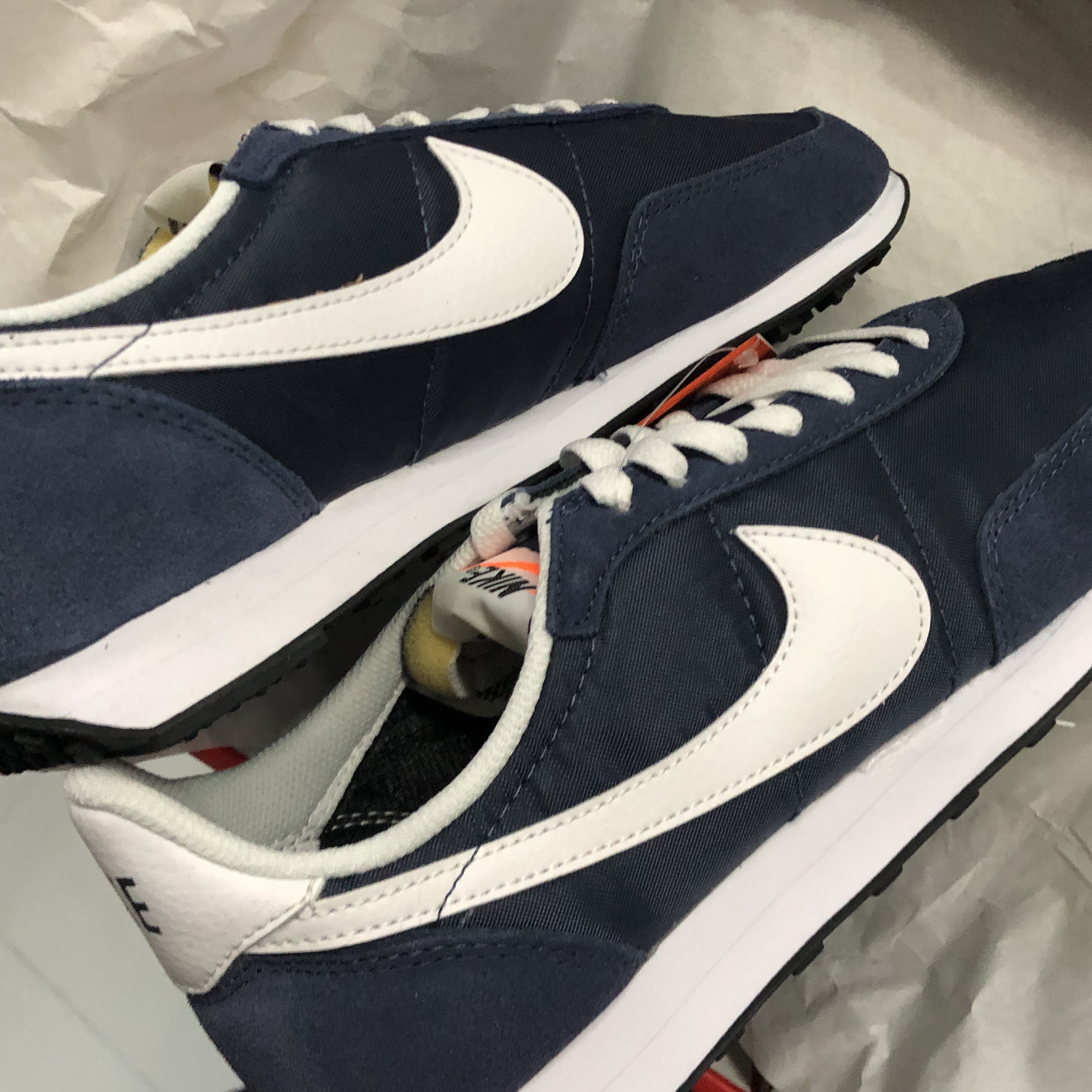Nike Waffle Trainer 2 Thunder Blue 착용 스타일