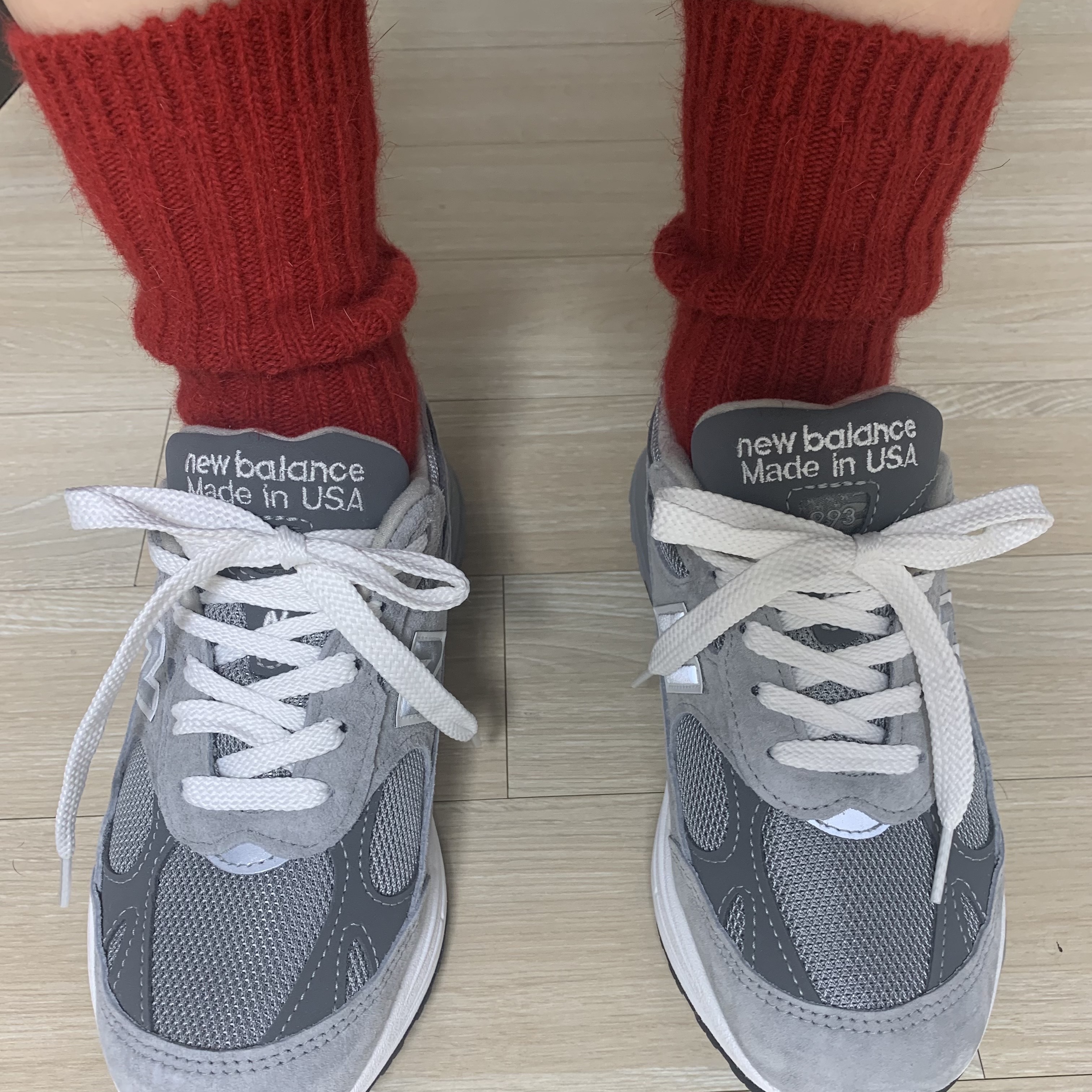(W) New Balance 993 Made in USA Grey - D Wide 착용 스타일